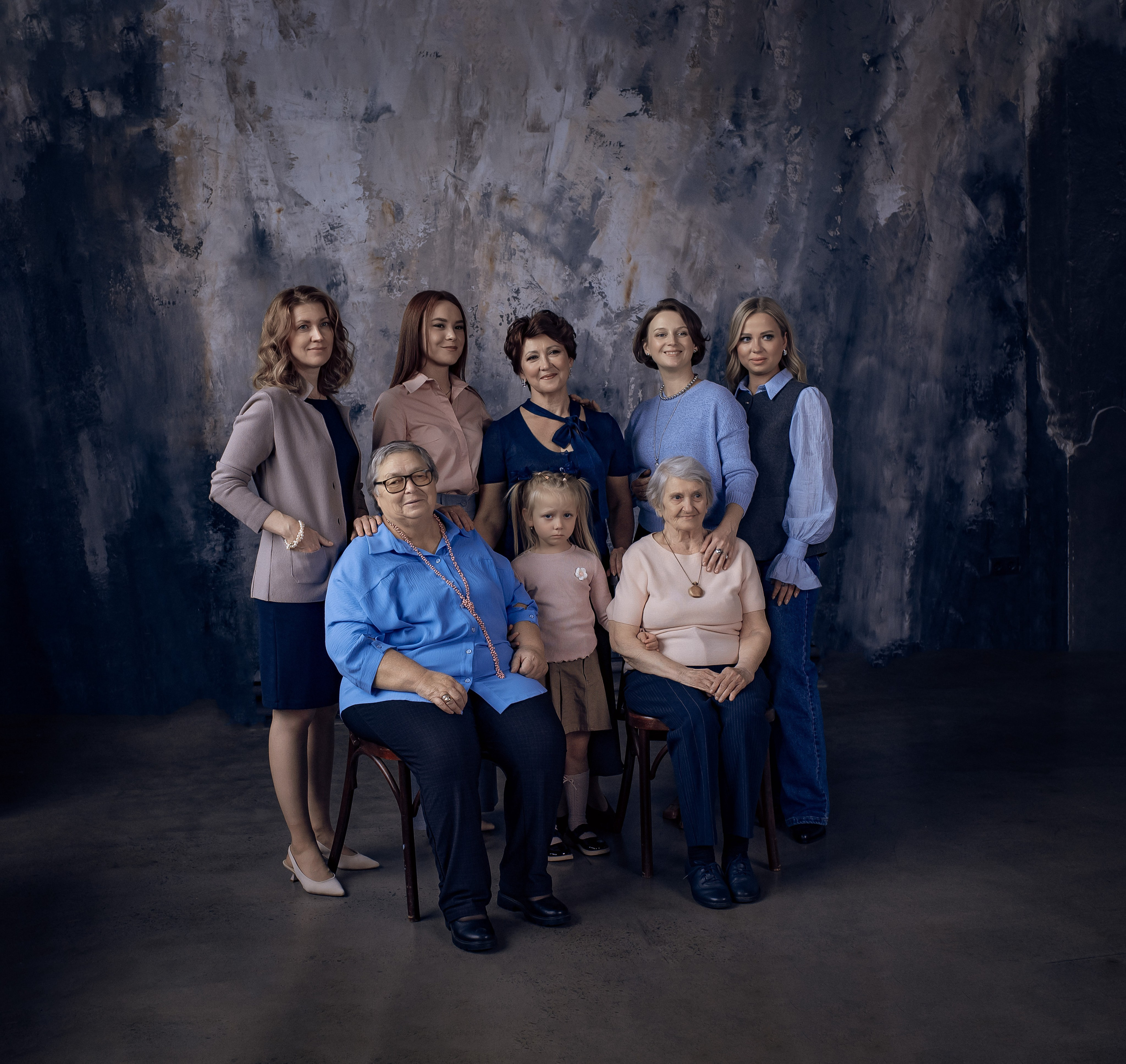 Сьемка поколений. Фотографы крещения/венчания  Красноярск Татьяна и Вячеслав Переваловы