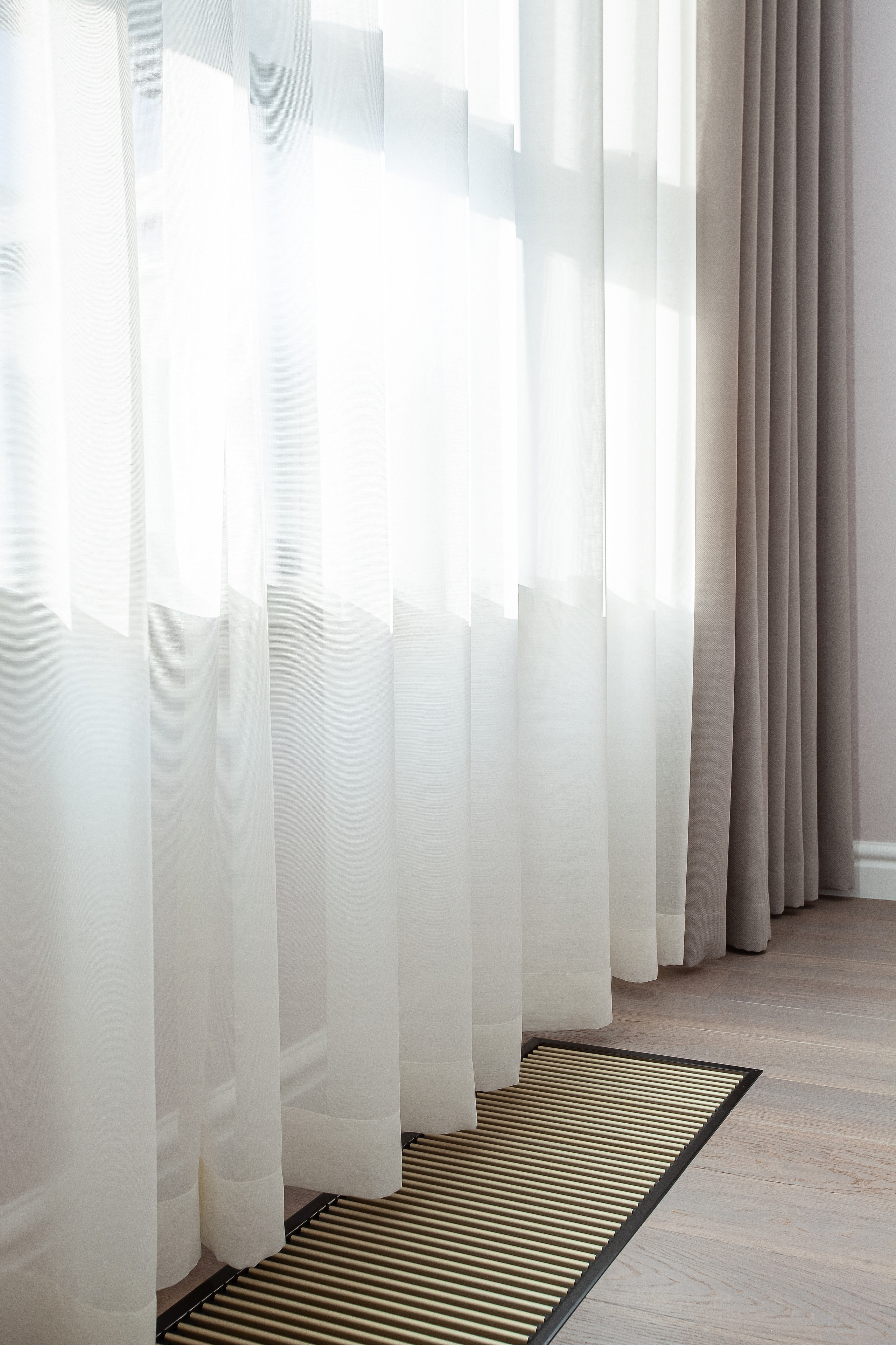 Купить шторы СПБ. Шторы на заказ в СПб. Выезд дизайнера, карнизы, жалюзи и рулонные шторы