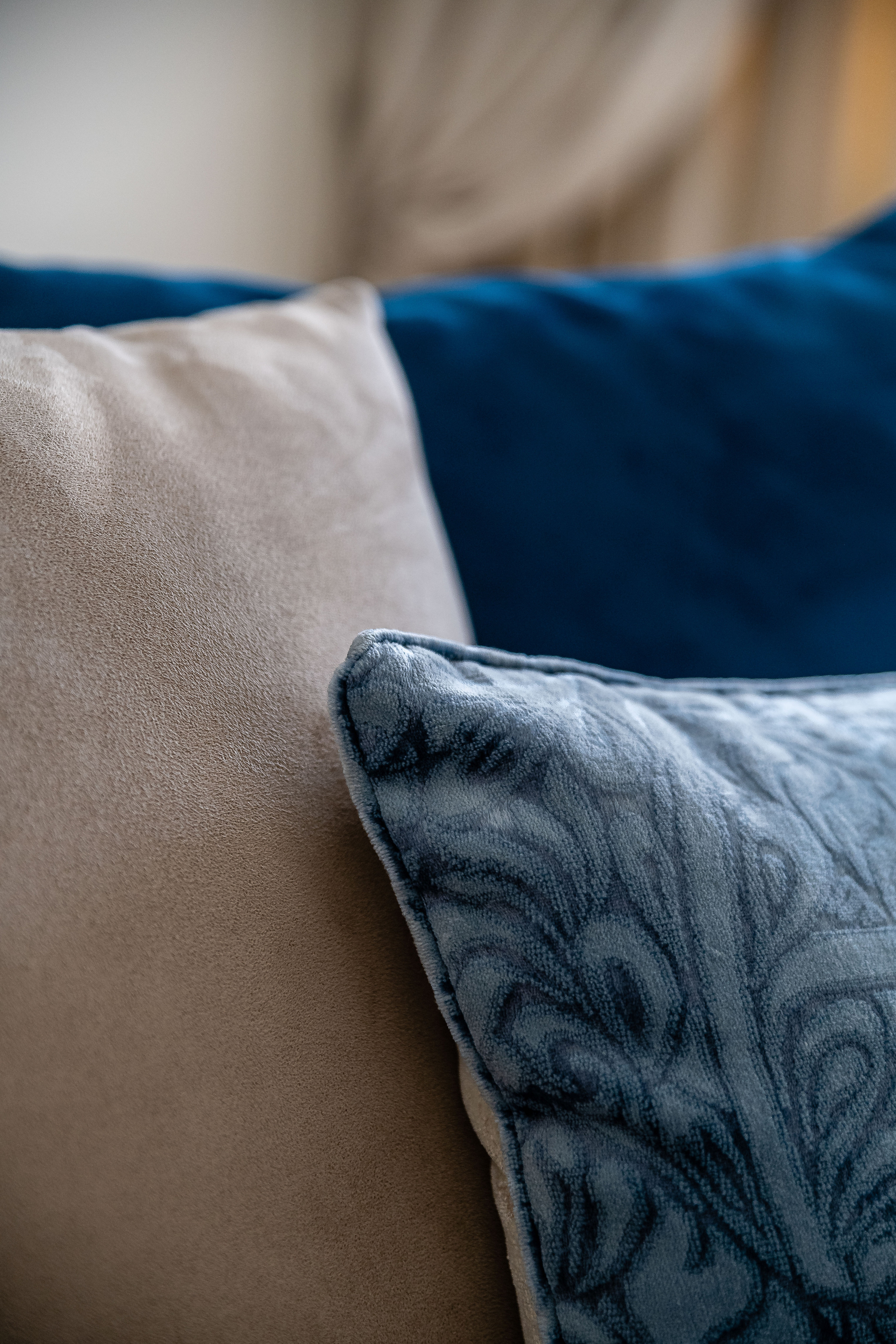 Декоративные подушки по индивидуальному заказу