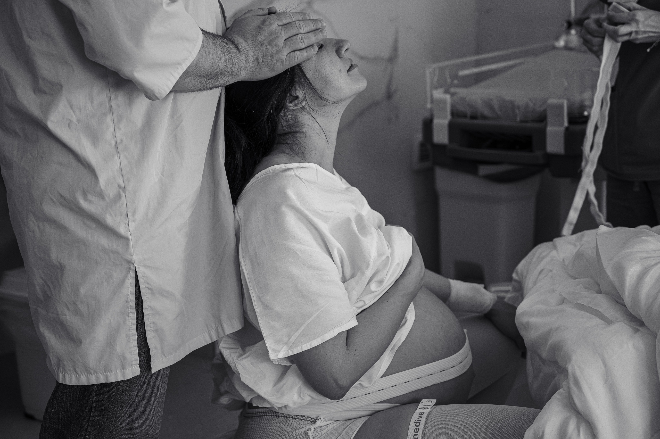 Михаил и Иван родились. Фотограф на роды СПБ Юлия Герасимова