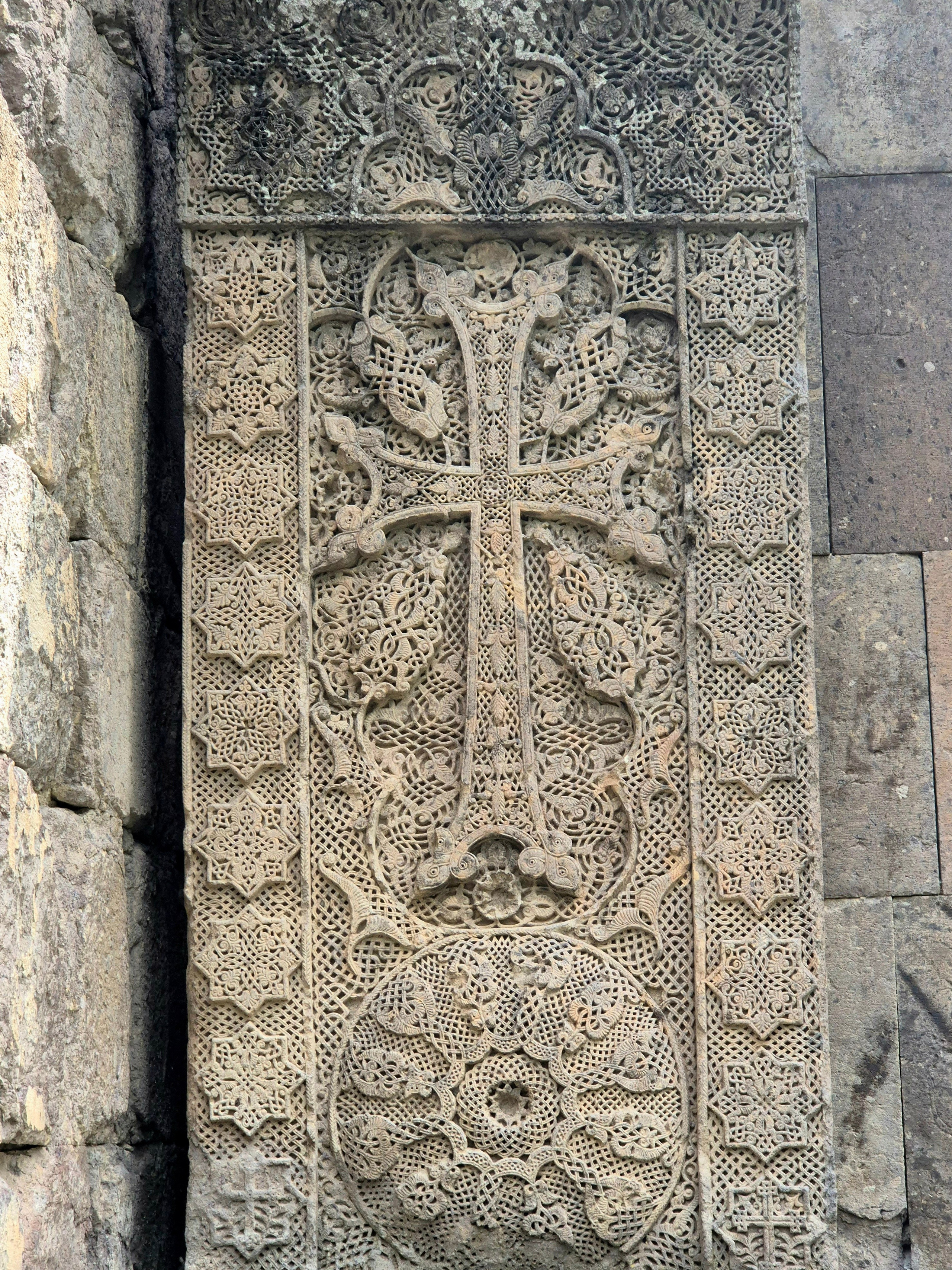 Позднее монастырь назвали в его честь. Мхитар Гош пользовался большим авторитетом среди армянской политической элиты, являлся важной фигурой в духовной и общественной жизни армян