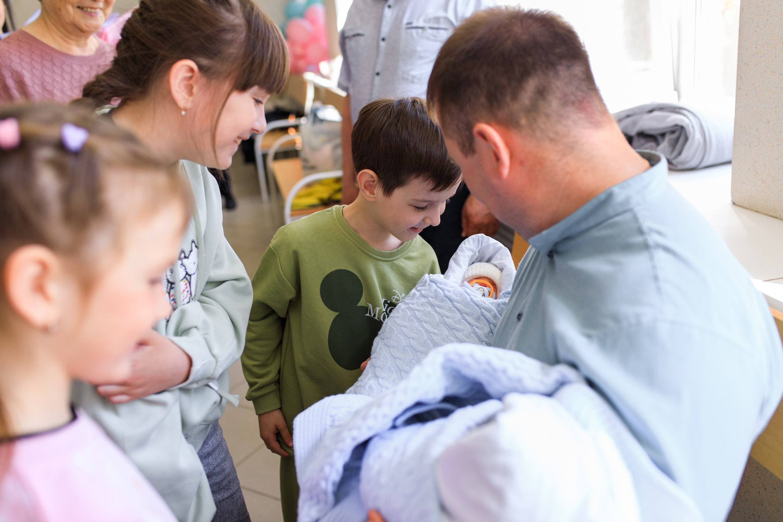 Съемка выписки из роддома. Фотограф в Уфе Ирина Идрисова