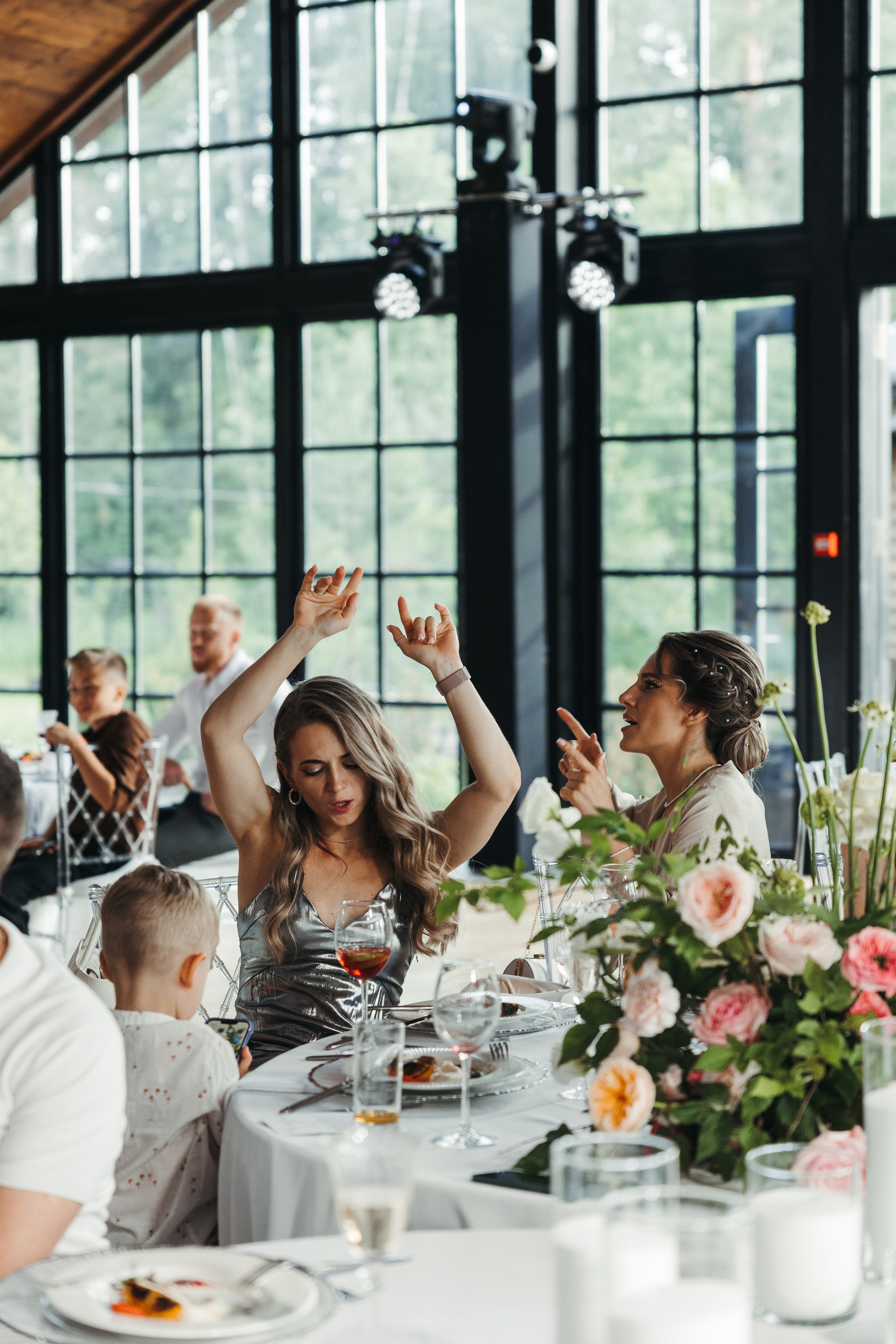 Свадебная съемка в Яхт-клубе SkyRiver, свадебная съемка в Яхт-клубе Скай Ривер. Свадебный фотограф Москва Анастасия Храмова