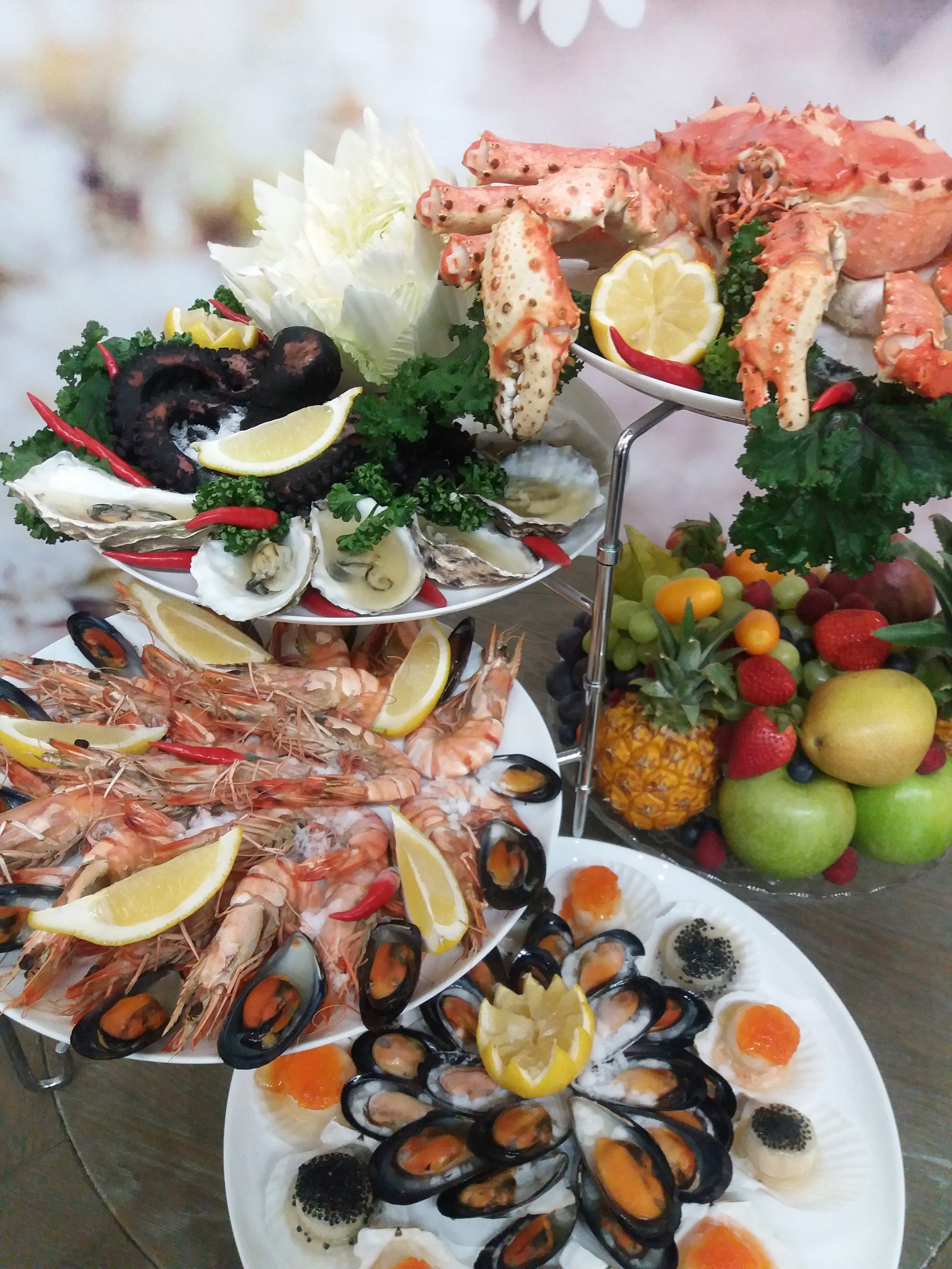 Свадьбы. Фотосессия в студии в Москве от профессионального фотографа услуги по доступным ценам