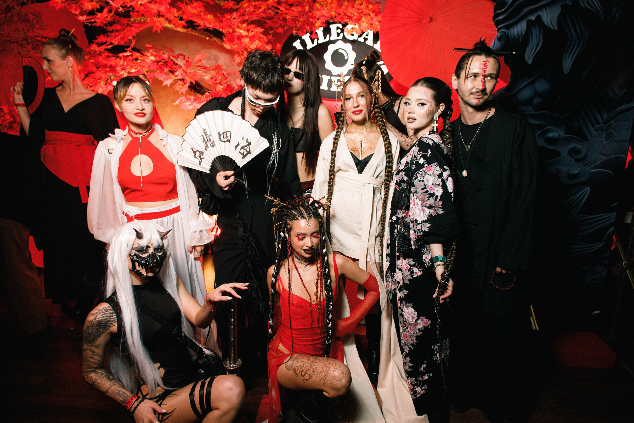 ILLEGAL FRIENDS | ASIA. СВОИ. ФОТООТЧЕТЫ-СОБЫТИЯ-МЕСТА