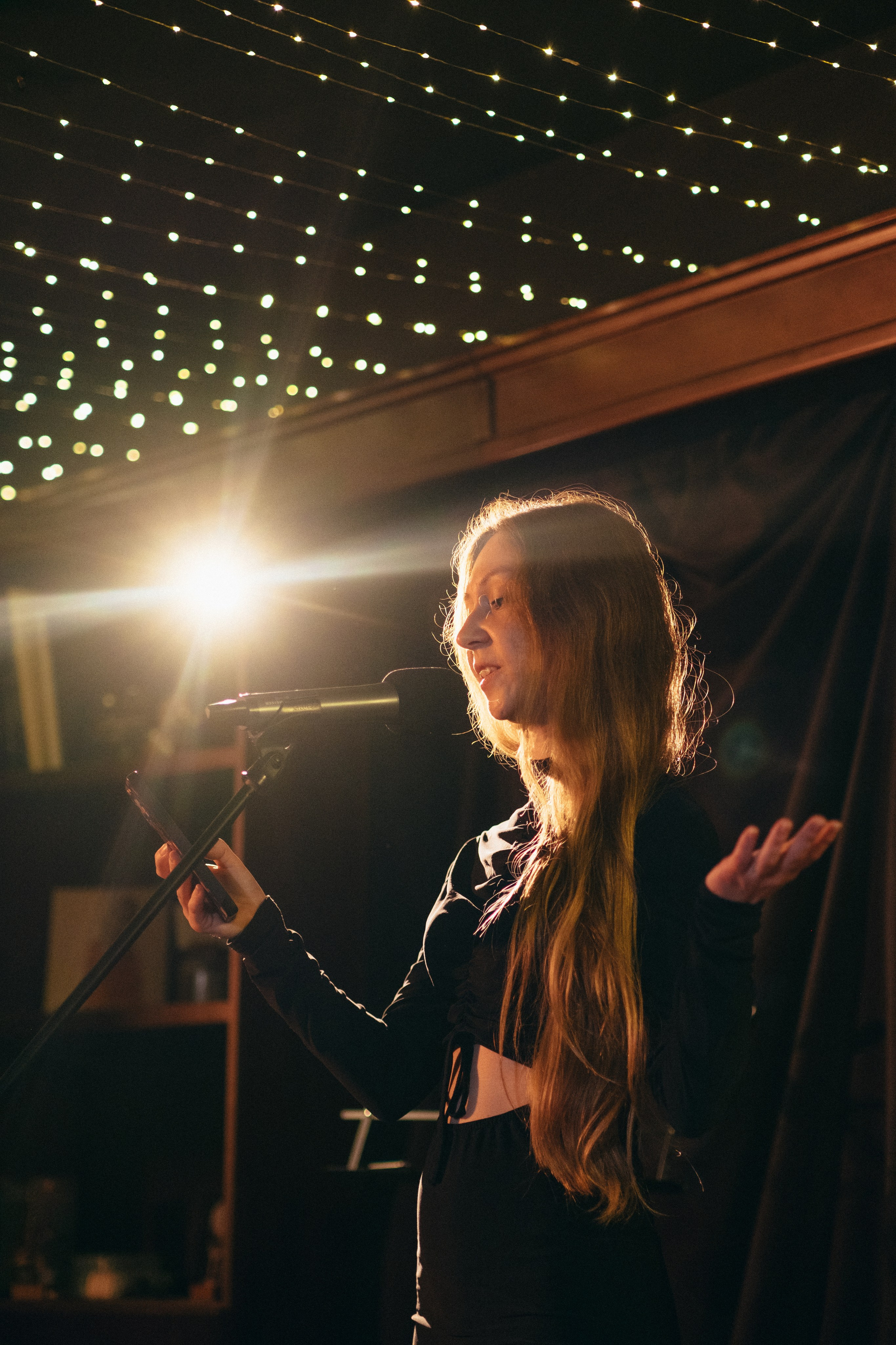 Поэтические встречи «Уютные чтения». Репортажный фотограф в Сочи Екатерина Вежливцева