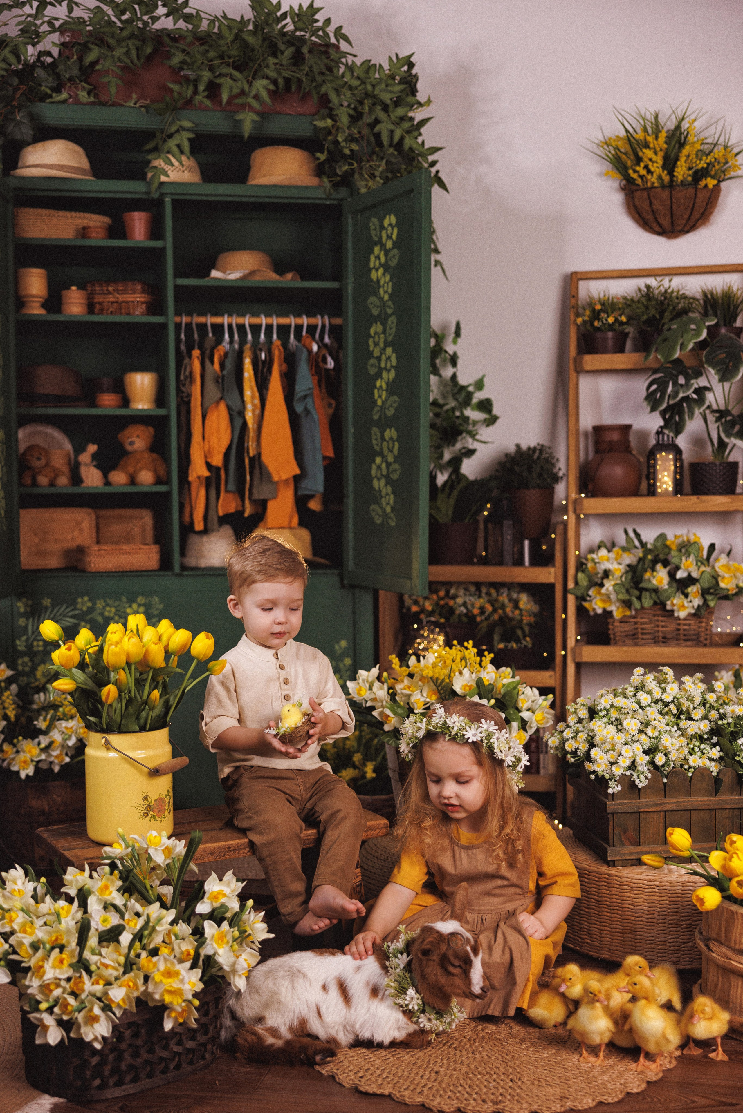 Пасхальная фотосессия с животными (утята, козлик и кролики), в фотостудии «Антураж» город Краснодар. Семейный и детский фотограф в Краснодаре Анна Трашкова