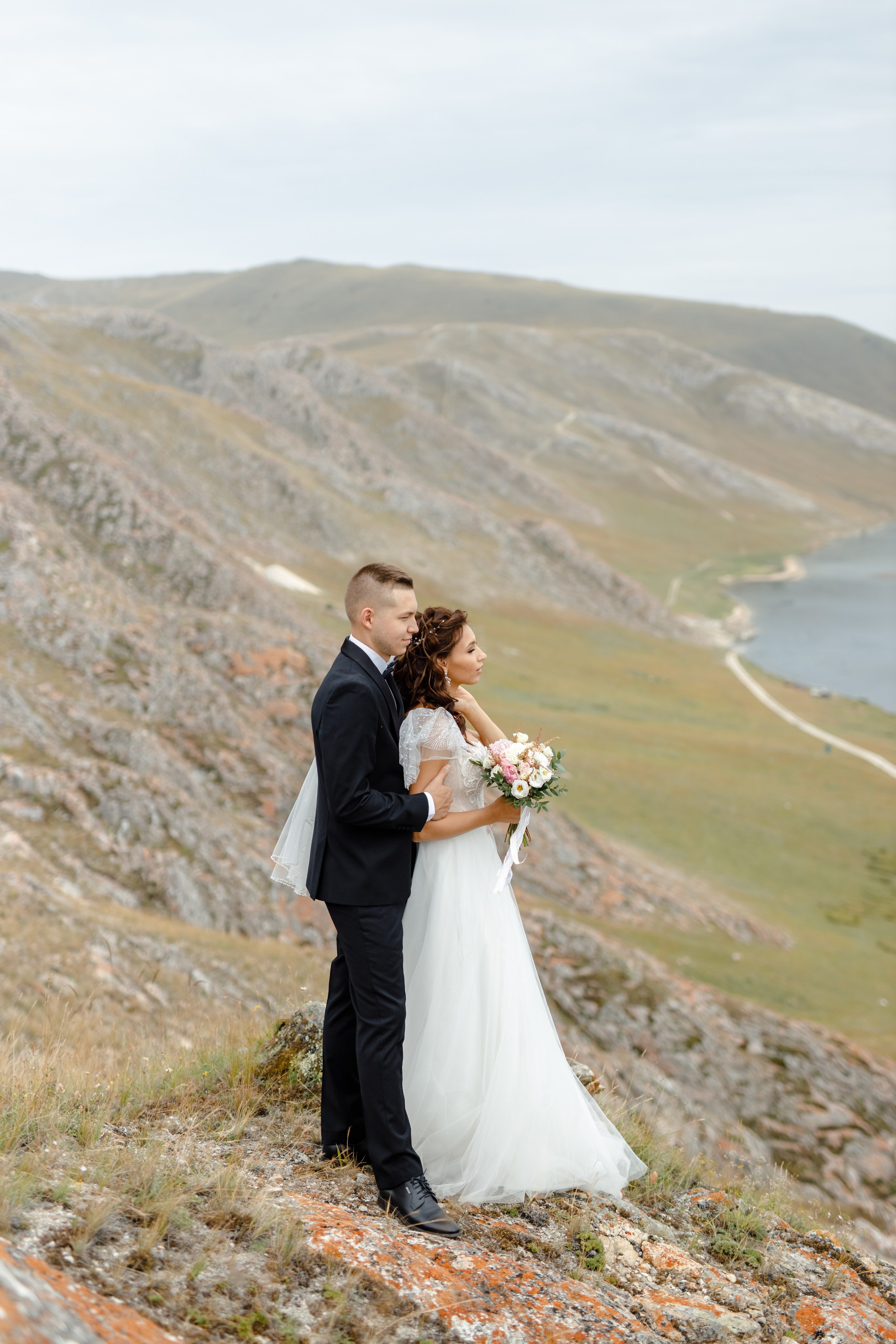 Свадебная фотосессия с выездом за город. Свадебный фотограф Москва КМВ Марина Комиссарова