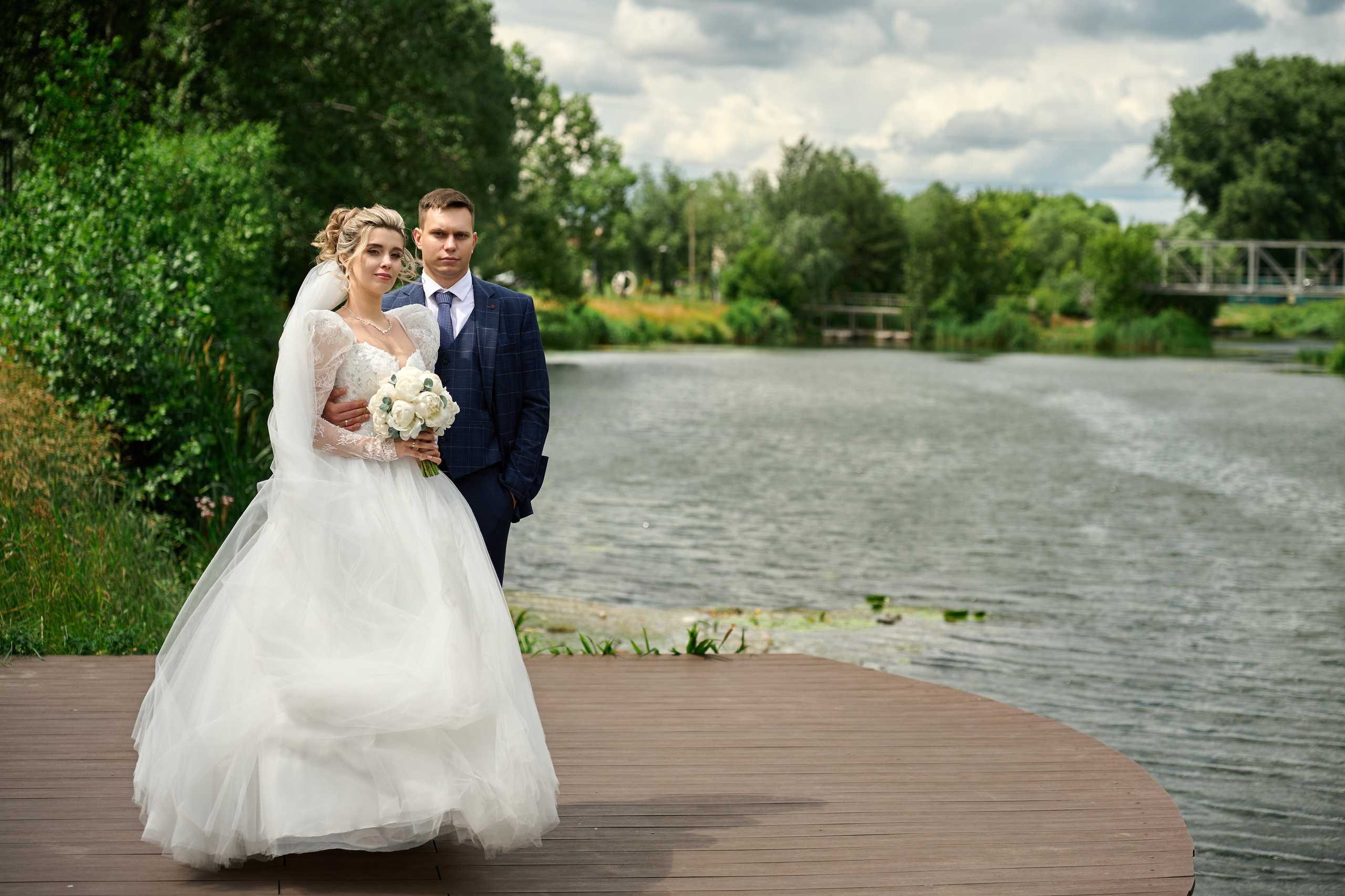 Свадебная фотосессия в Старом Осколе и Губкине. Профессиональный фотограф Старый Оскол, Губкин — свадьба, венчание, крещение, юбилей и день рождения