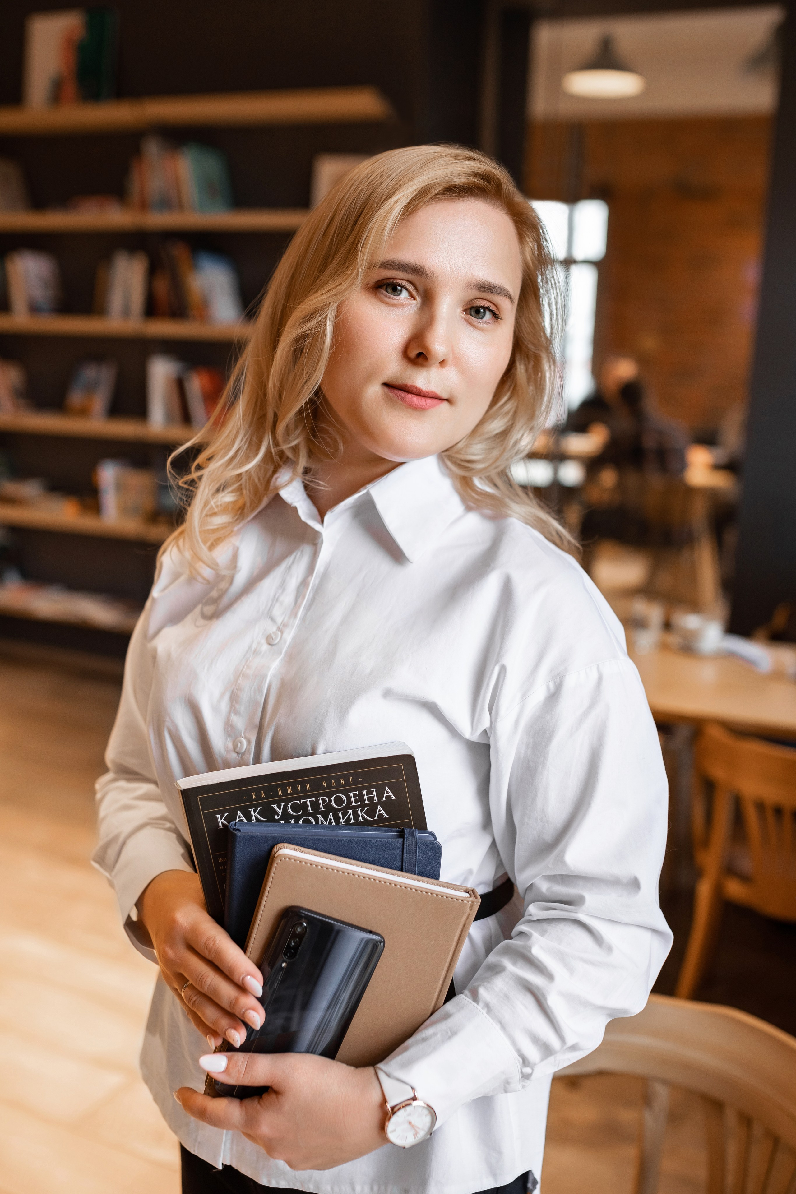 Контент-съёмка. Октябрь 2023. Екатерина. Фотограф Пермь. Свадьбы. Семья и дети, школа, д. сад. Фотокниги