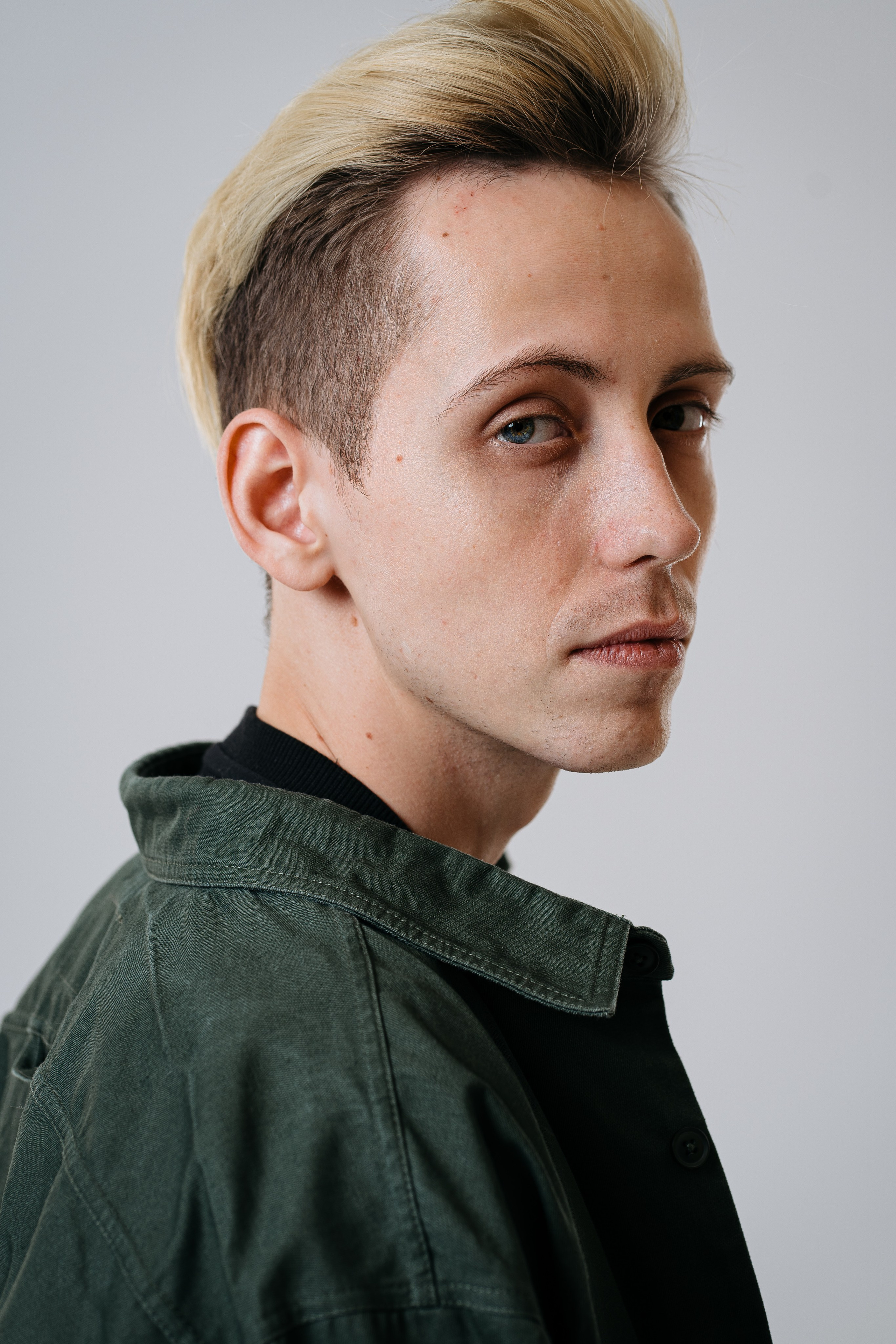 Портреты. Фотограф Москва Денис Косых — портреты, йога, творческие съёмки