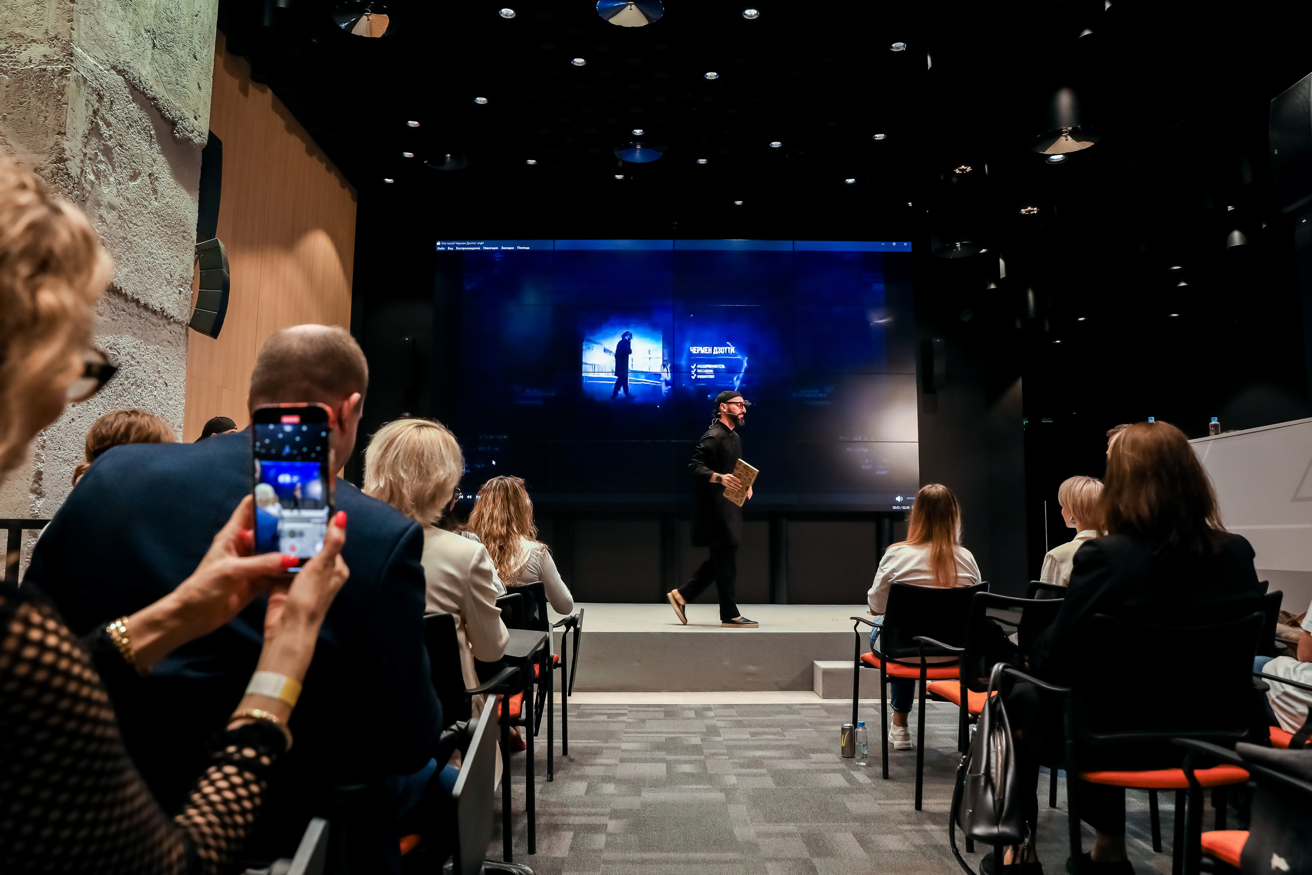 ДНК ЭКСПЕРТА / выступление Чермена Дзотти. Photographer Viktoriya Markushina «My world throug»