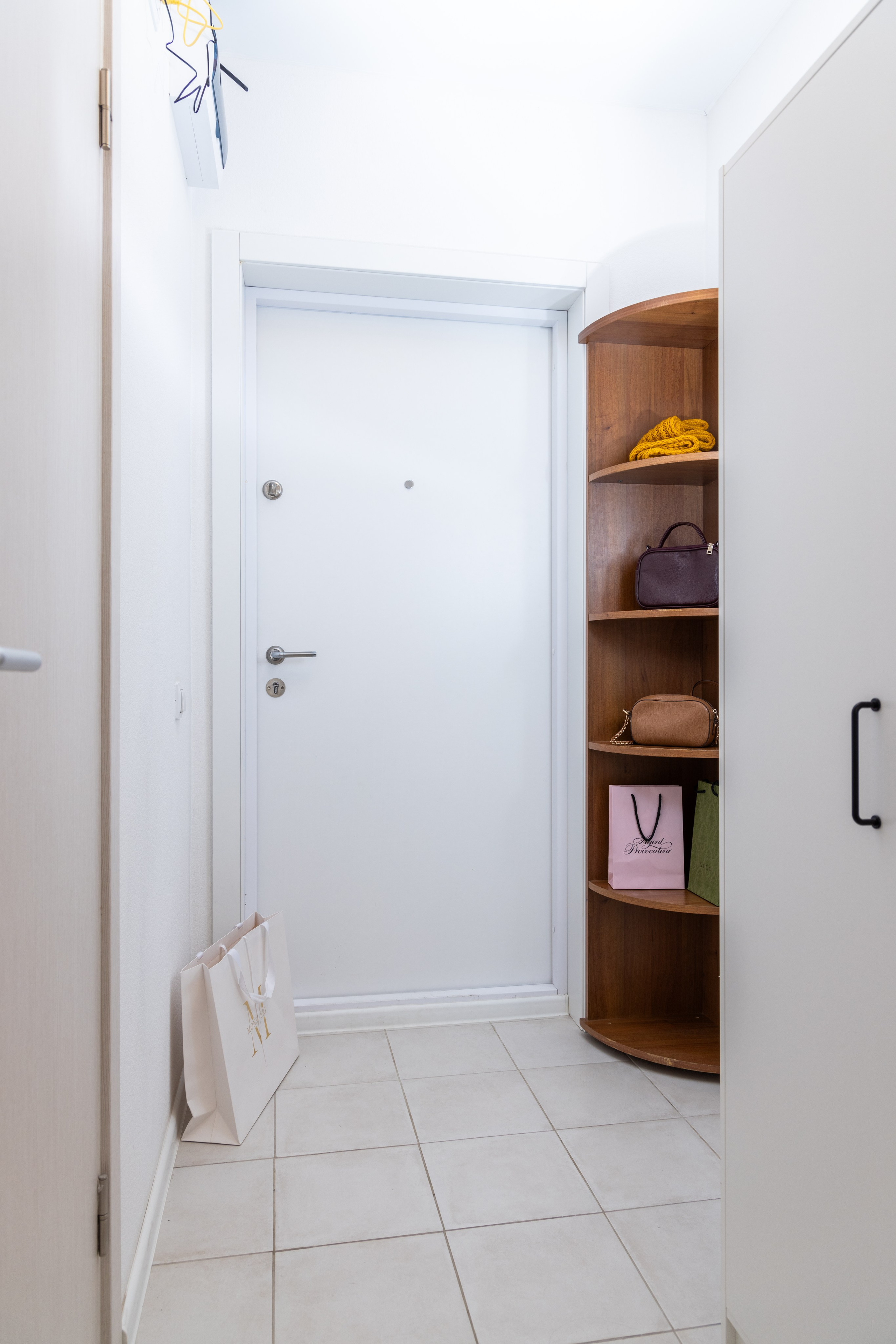 Квартира на продажу со стейджингом. Фудфотограф, фудстилист и сет дизайнер в Москве Алена Синицына