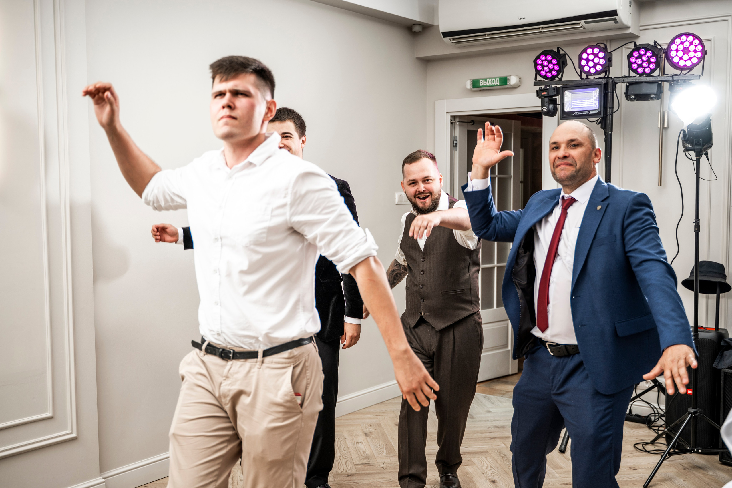 Арина & Артём. Фотограф самых запоминающихся моментов Вашей жизни