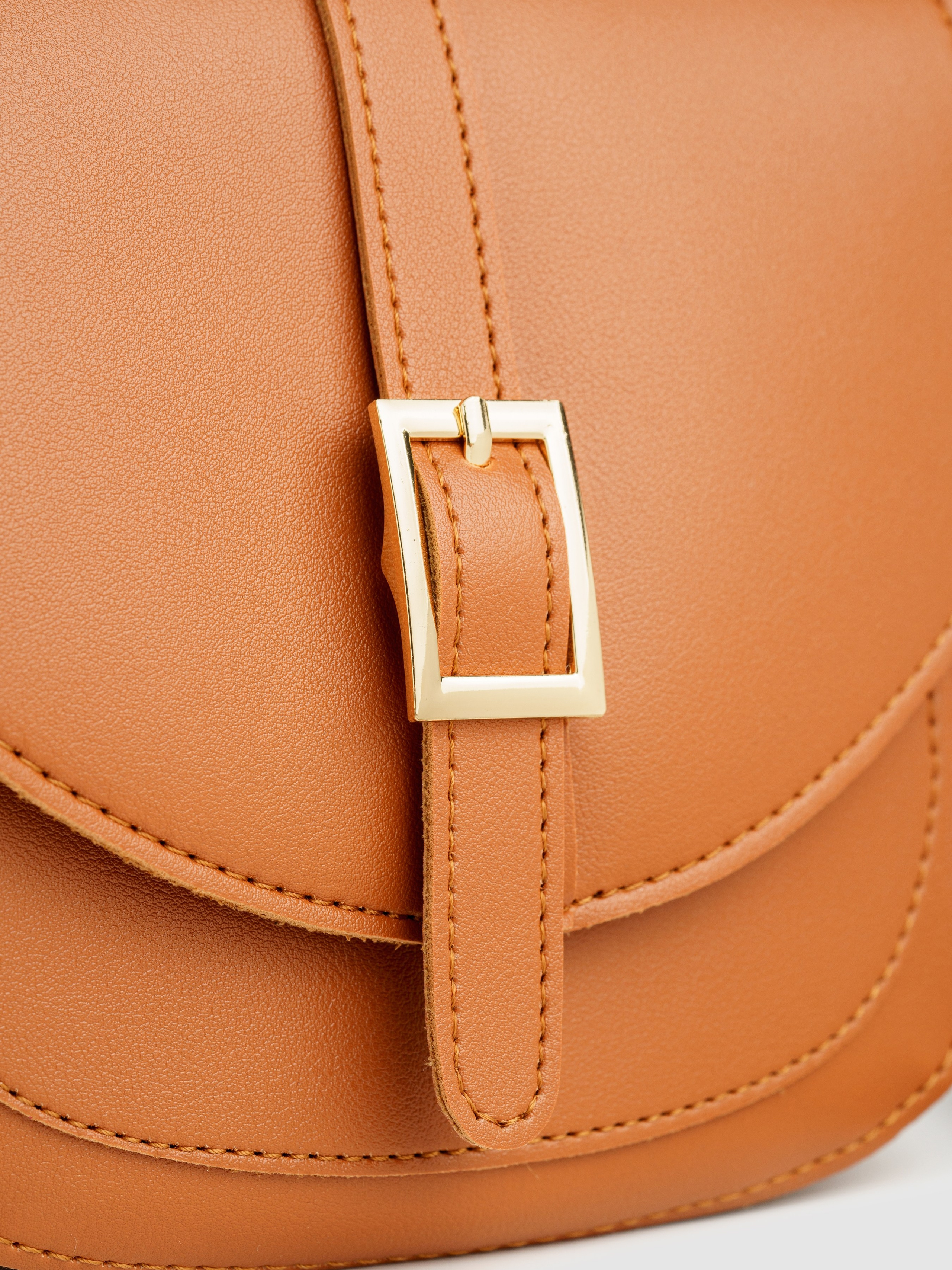 Предметная съемка сумок. KED Production — продакшн из СПб. Создаём фото, видео и контент, который помогает брендам и селлерам продавать больше