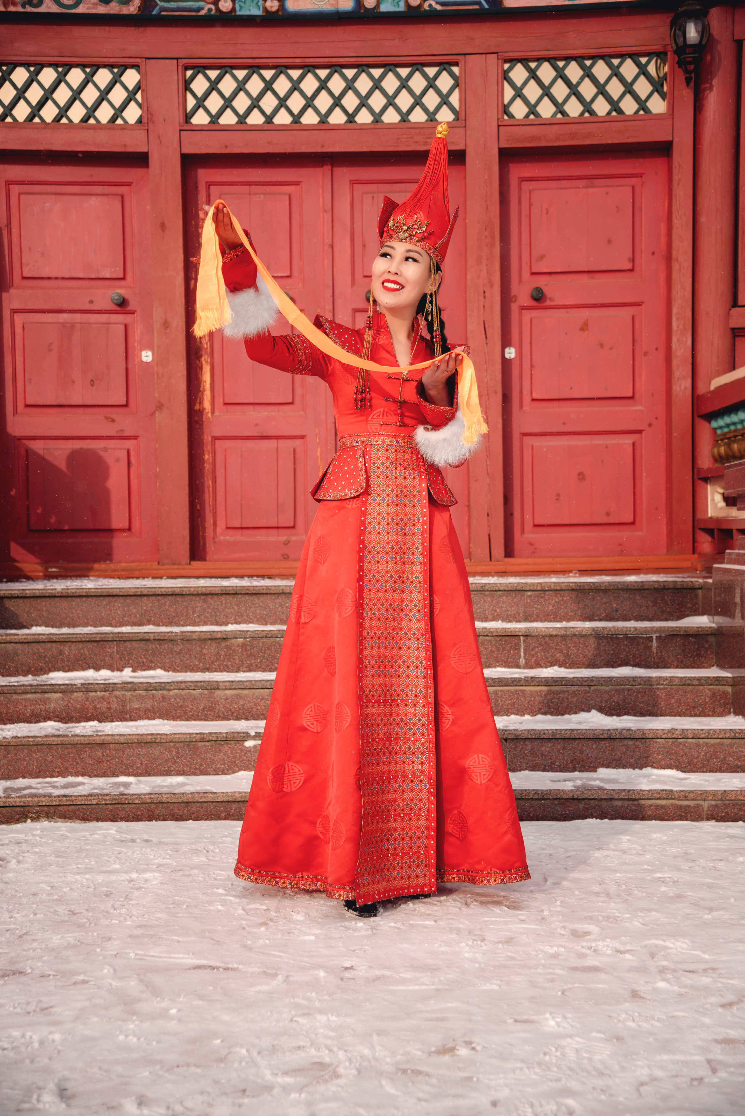 Сагаалганаар сагаан hараар. Фотограф Эллина Дар г. Улан-Удэ