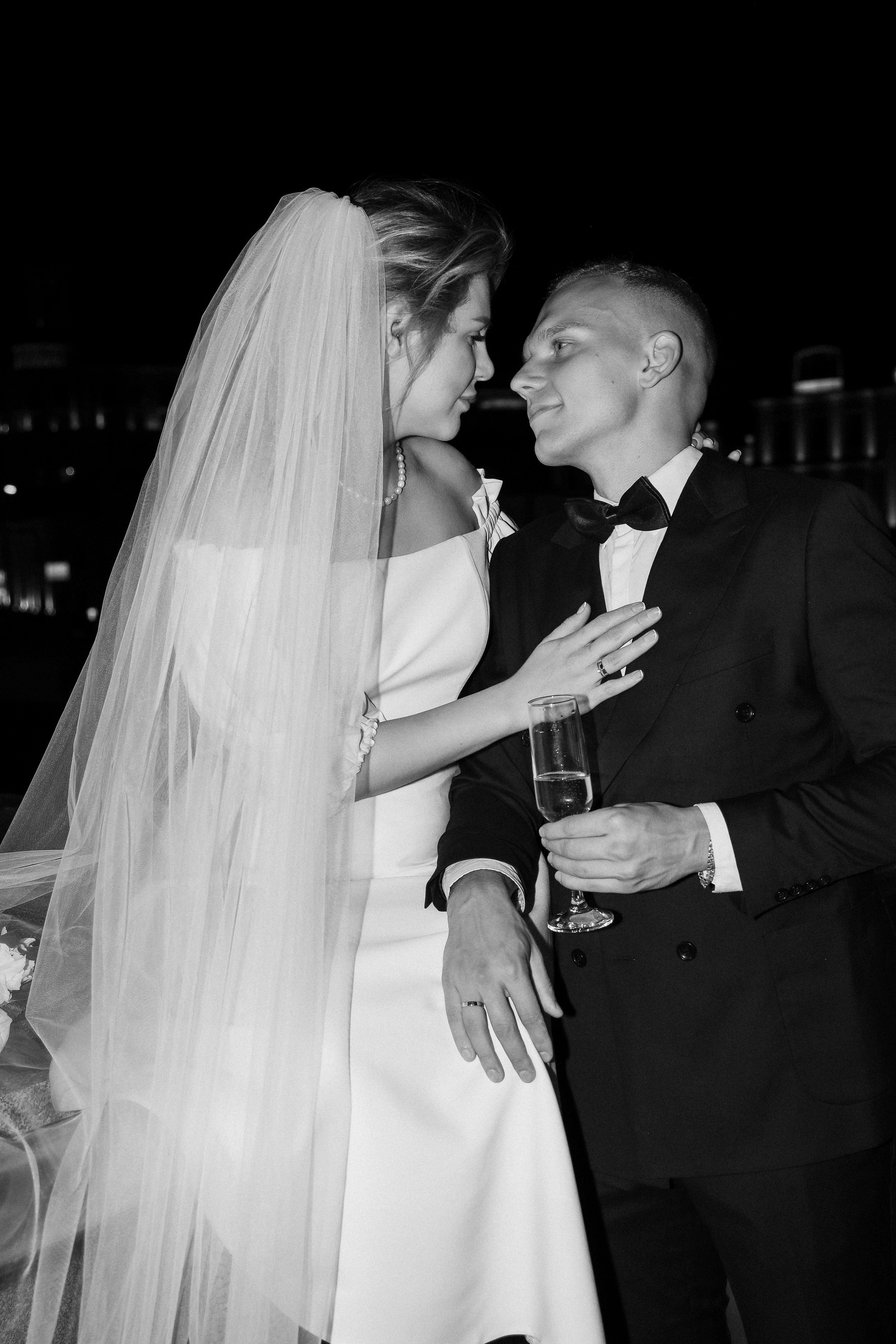 М. + Л.  Роспись в МФЦ, прогулка по ночной Москве. Семейный и lovestory фотограф в Москве Светлана Коняхина