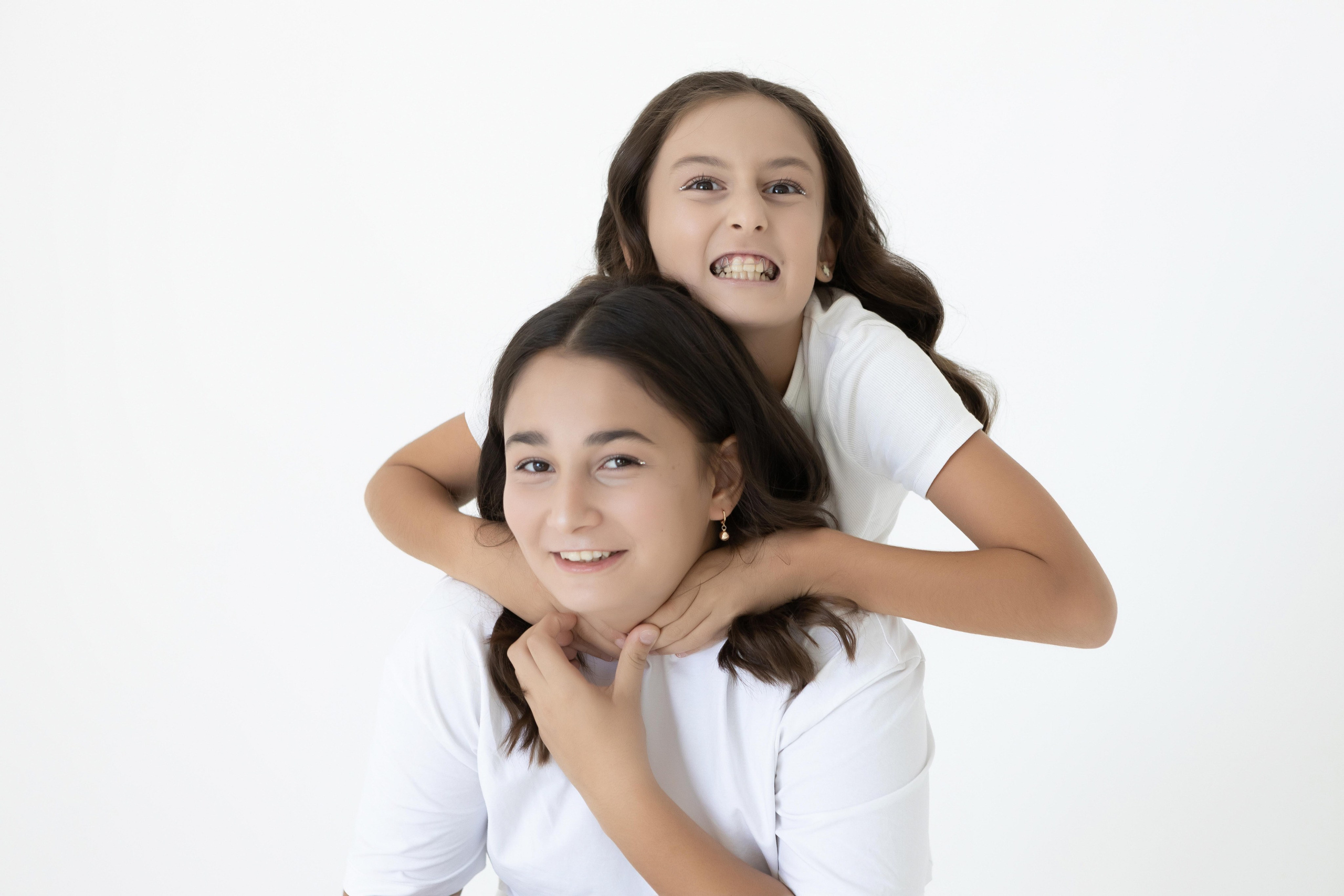 Сестры в студии. Семен Соколов