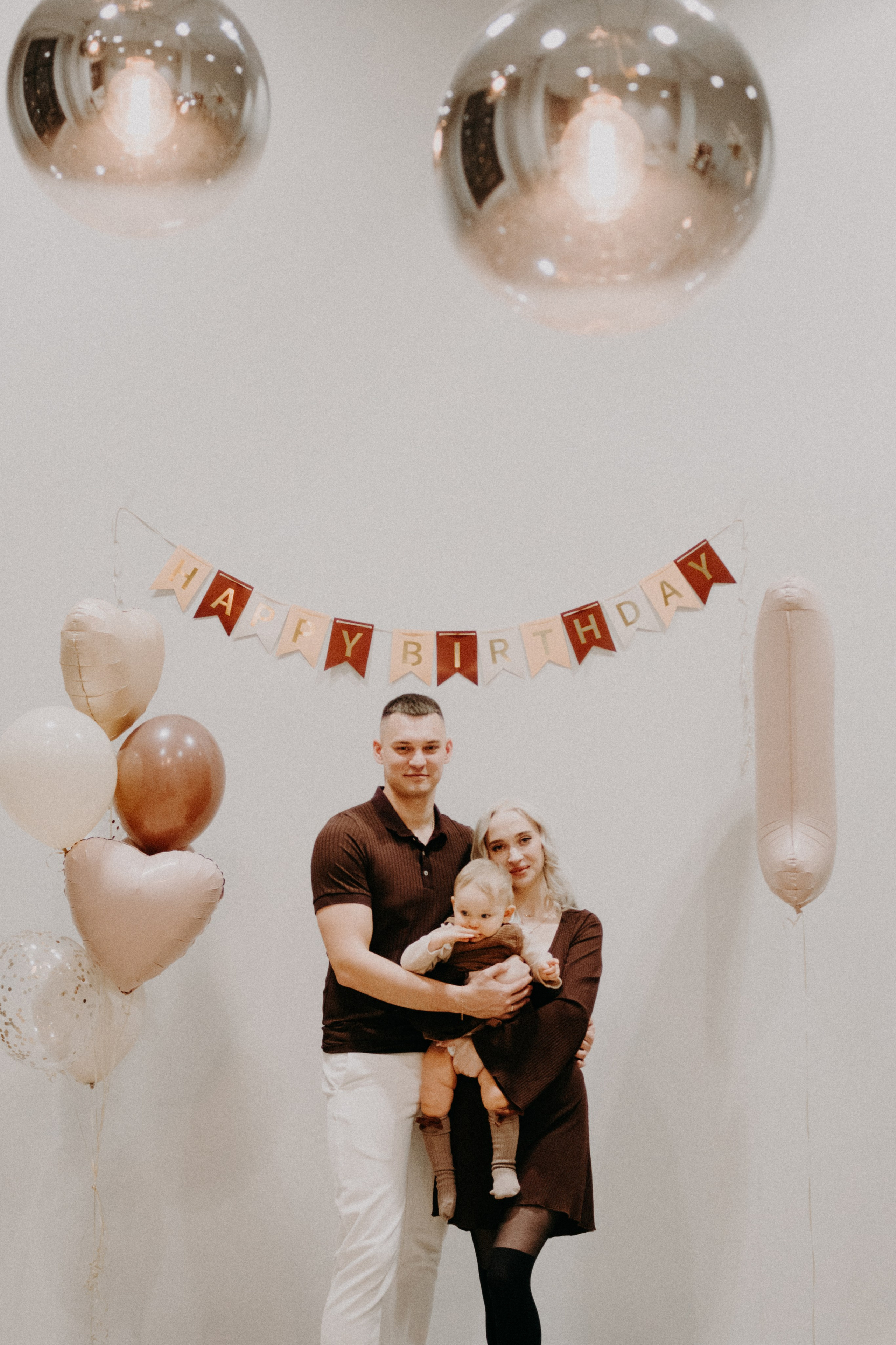 Фроловы. Варечке 1 год. Фотограф в Челябинске Любовь Денисенко