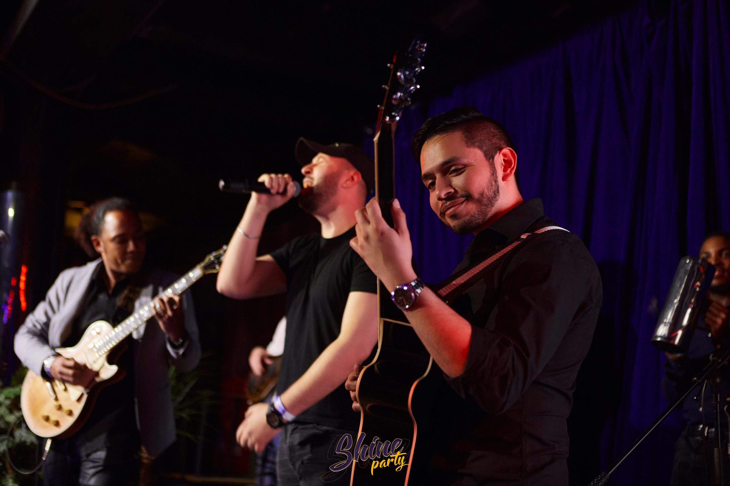 Shine party bachata. Свадебный фотограф