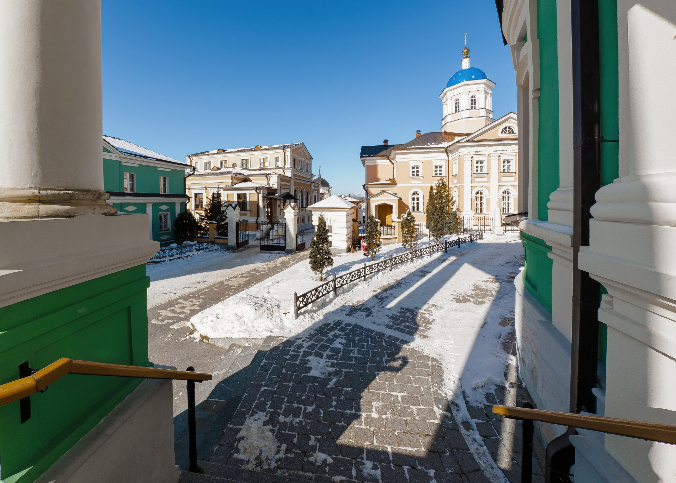 Оптина пустынь. Зима 2023 года. Фотограф Никифоров-Гордеев Сергей. Москва и МО