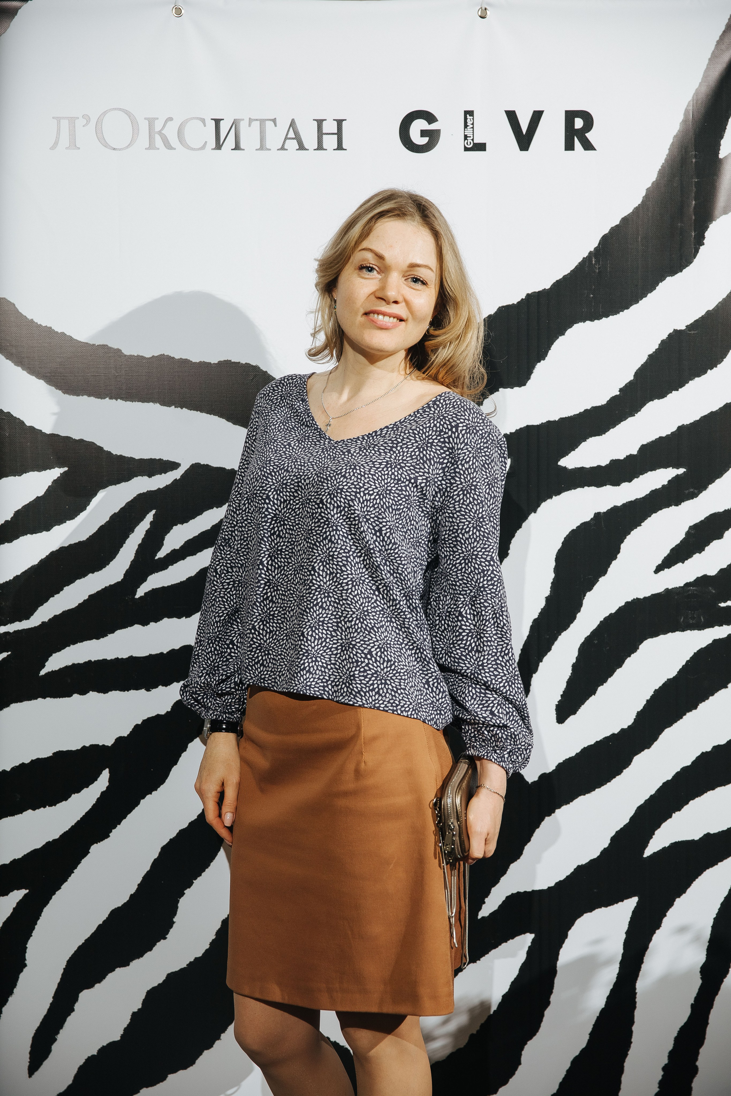 Презентация открытия магазина женской одежды GLVR в ресторане Fresco. Фотограф в Красноярске Надежда Воскресенская