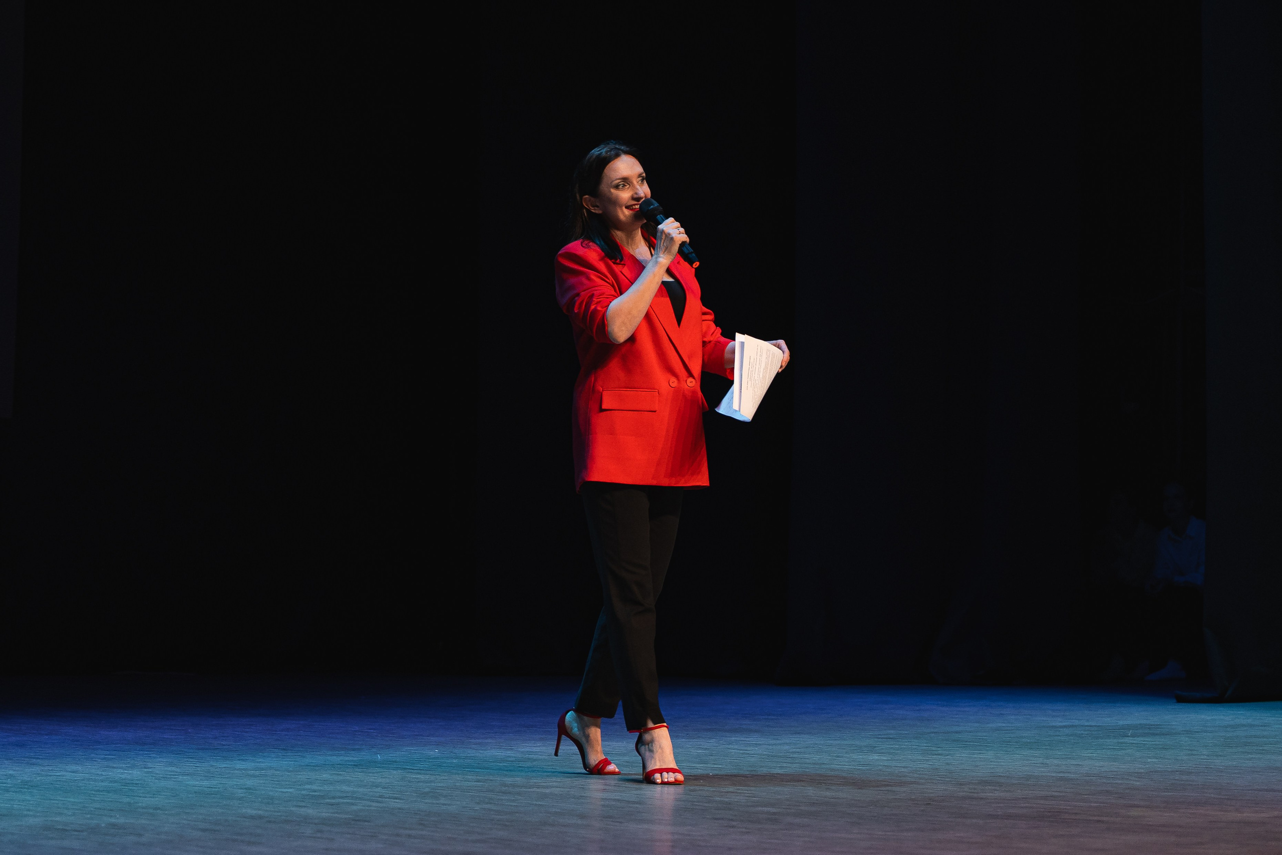 Отчётный концерт танцевально-спортивного клуба «PULSE». Портретный и репортажный фотограф в Воронеже: Анастасия Пузикова