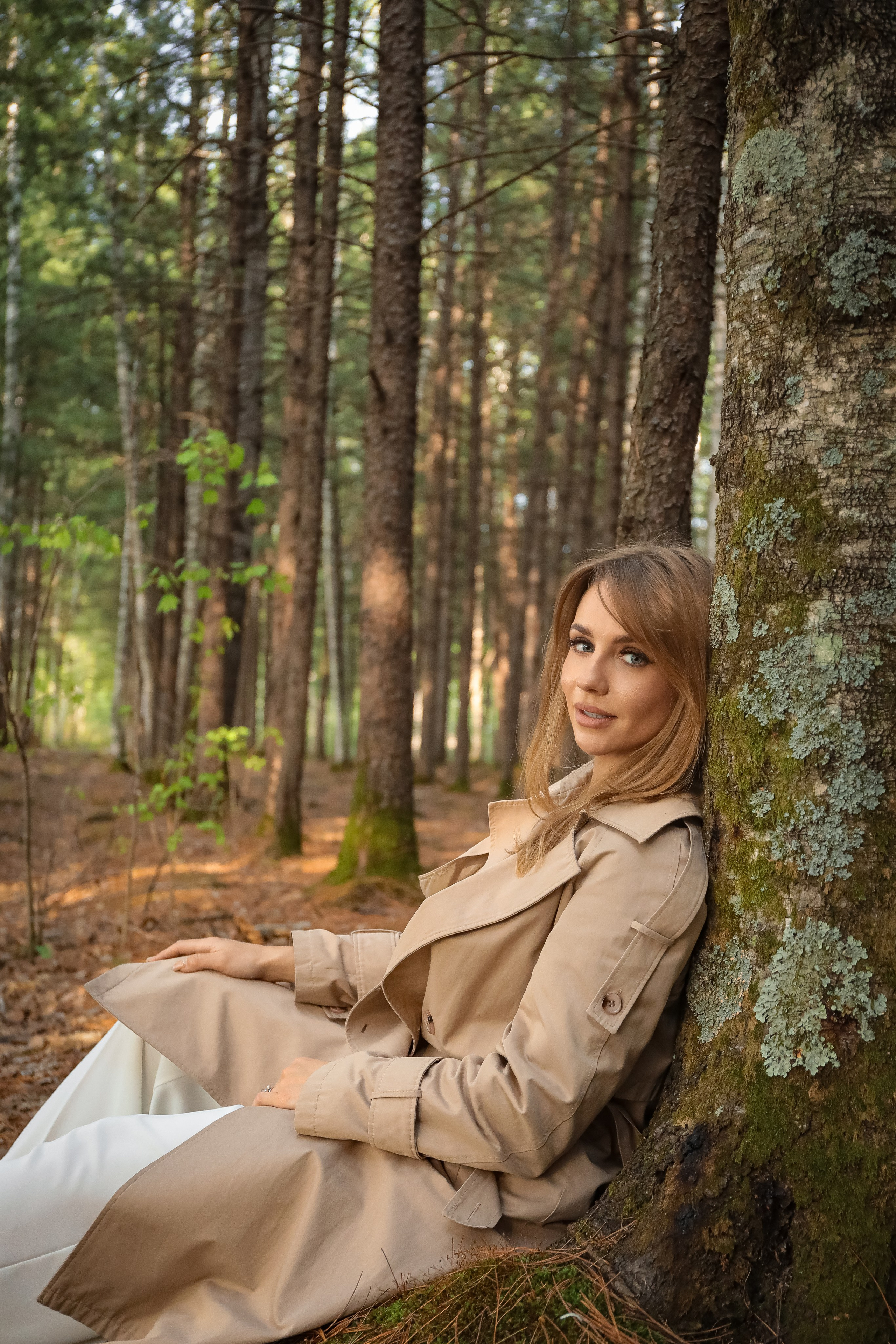 В сосновом лесу. Фотограф г. Хабаровск. Семейные и индивидуальные съёмки