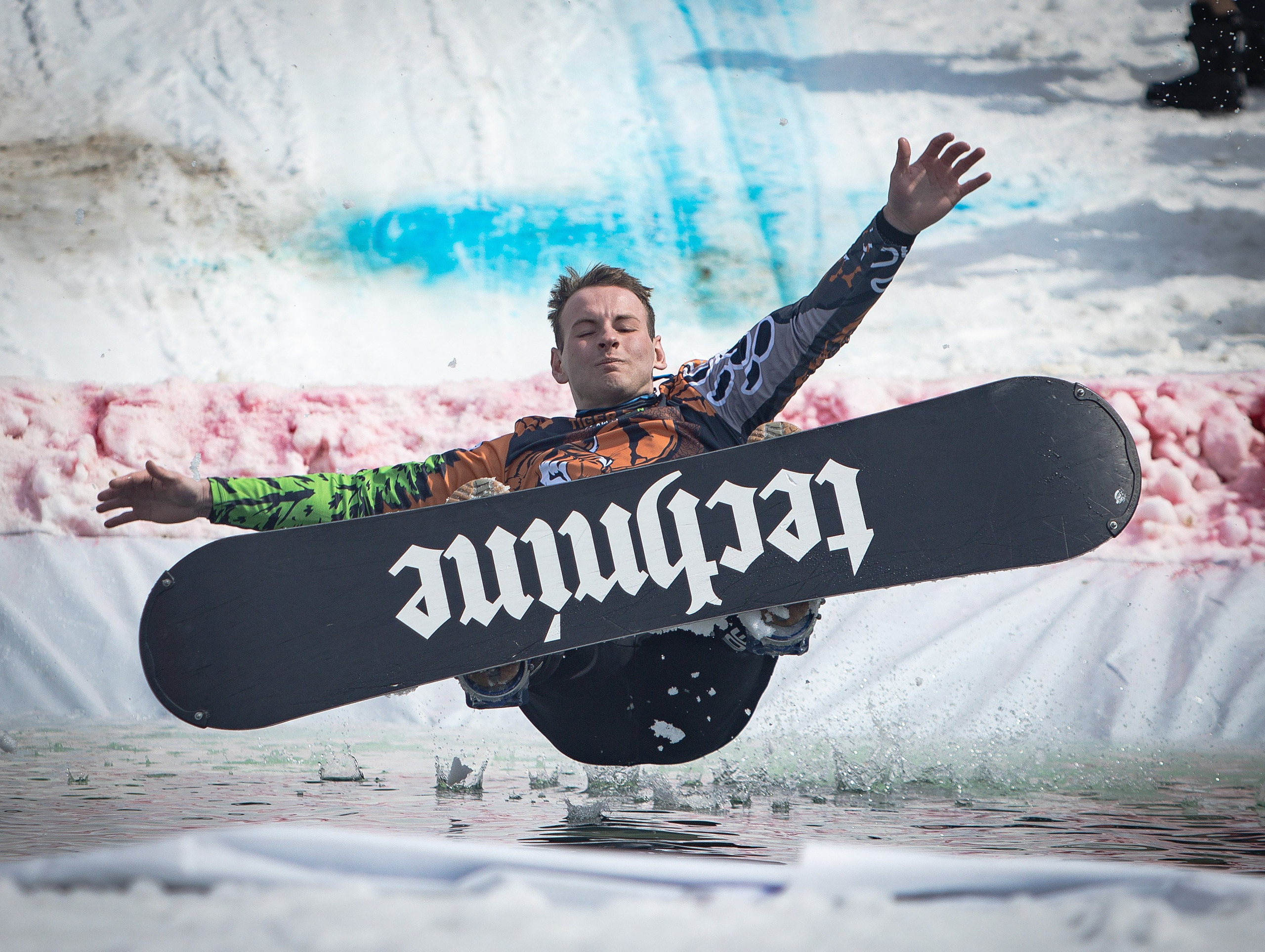 Снежный фестиваль 2025. Фотограф. г. Южно-Сахалинск. Олег Толстов