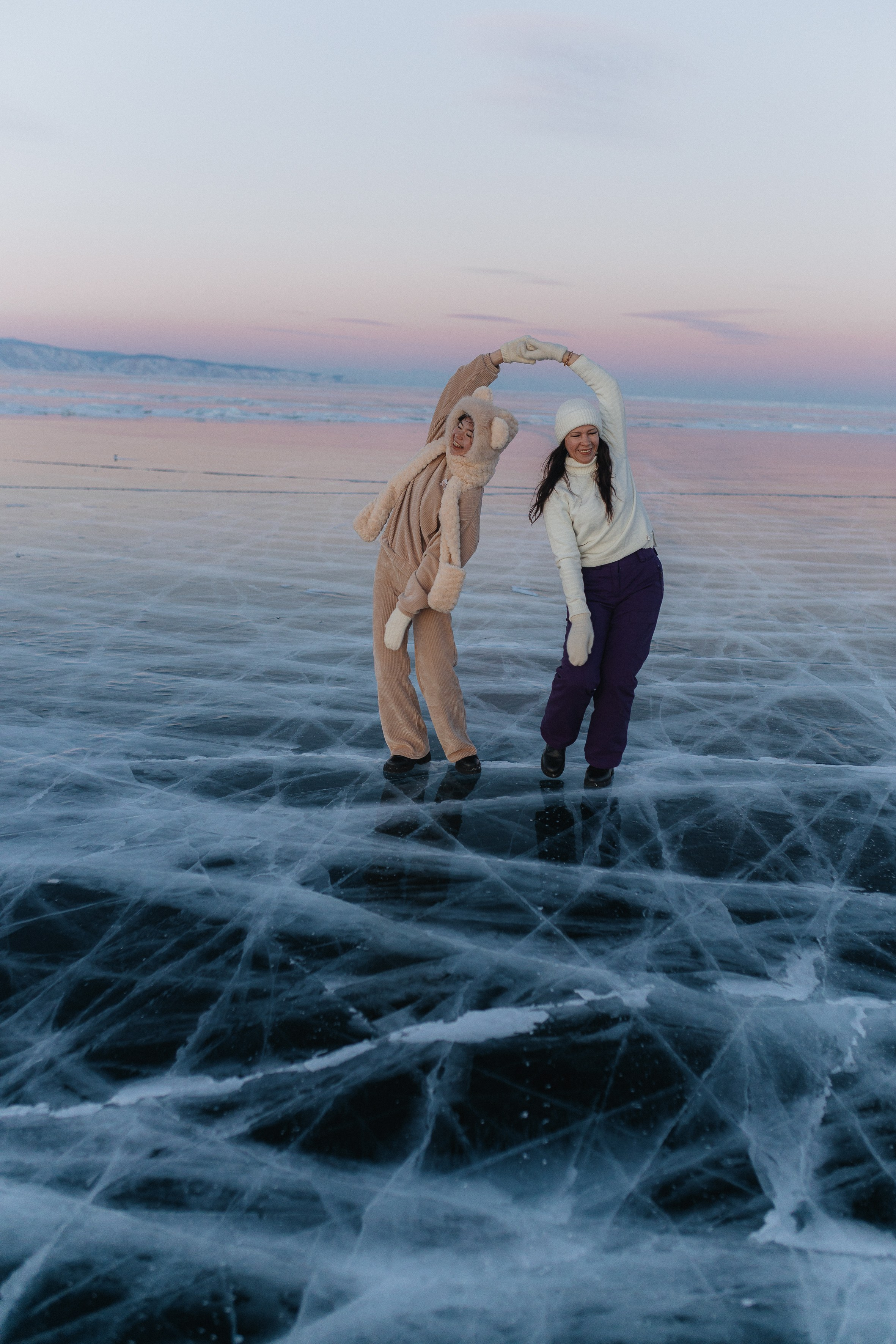 Последний день чистого льда. Фотограф Ольхон, Регина