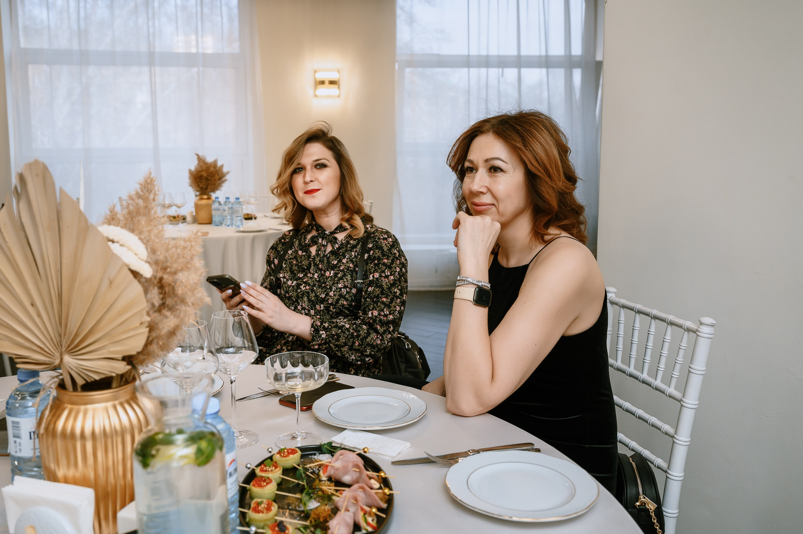 Поэтический вечер Ольги Любимовой. Свадебный и просто хороший фотограф в Челябинске