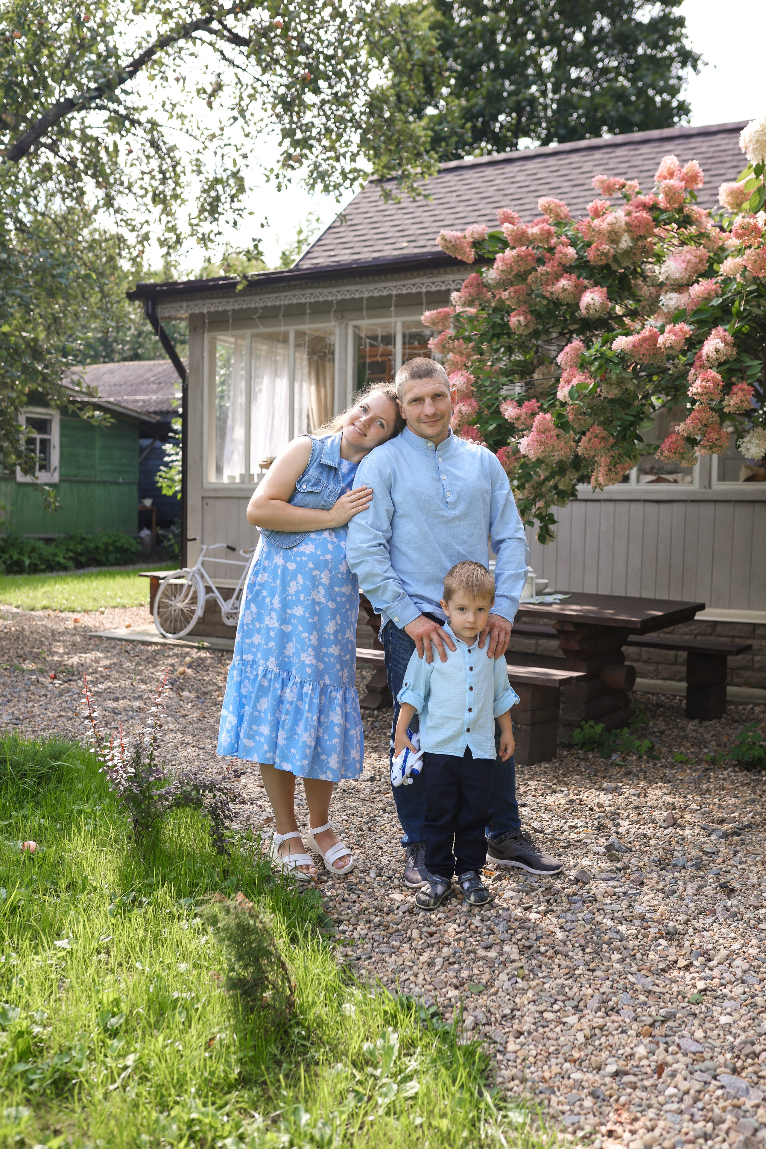 Фотосессия беременности в загородной студии Купавна. Фотограф в Железнодорожном и Балашихе