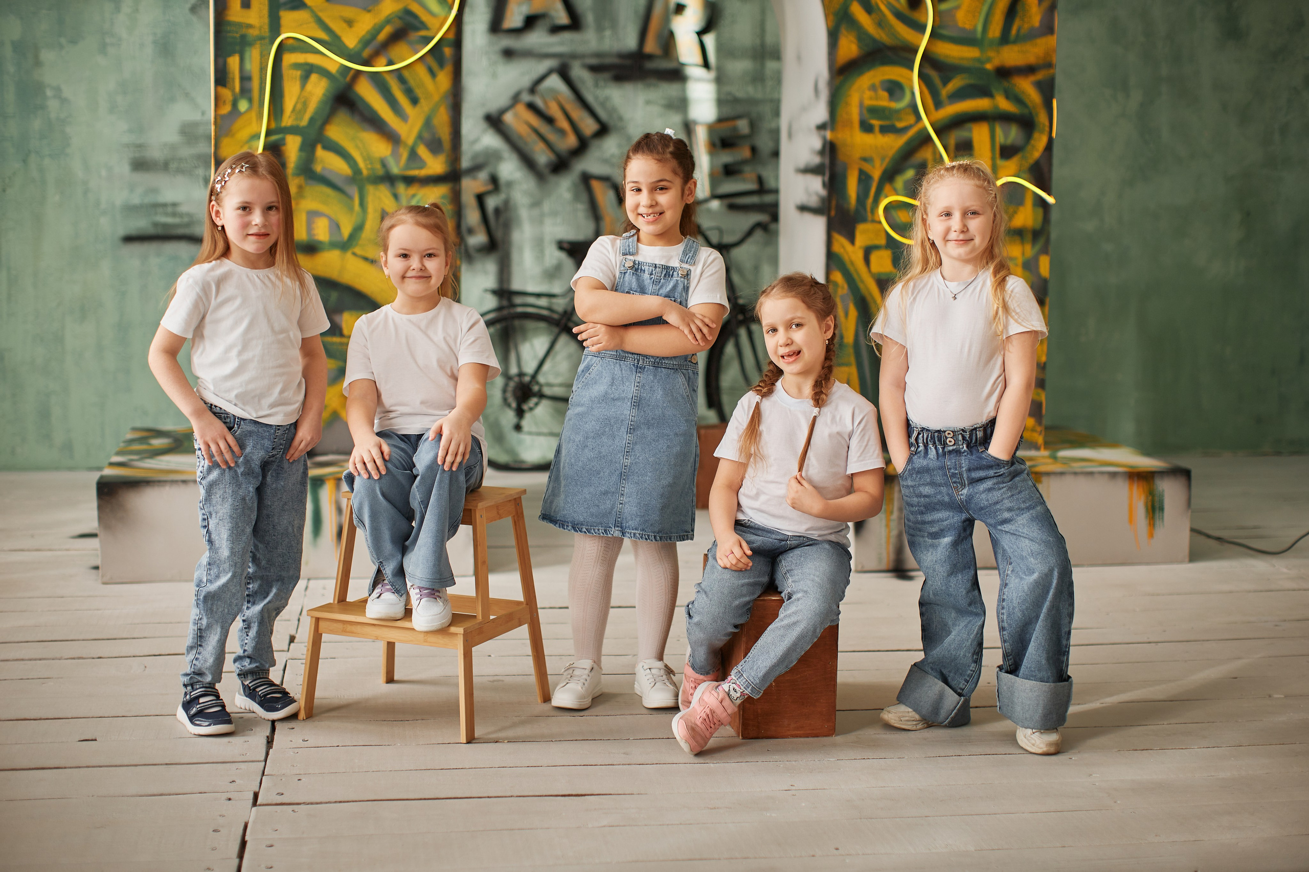 Групповые. Выпускные альбомы в городе Курган для всех
