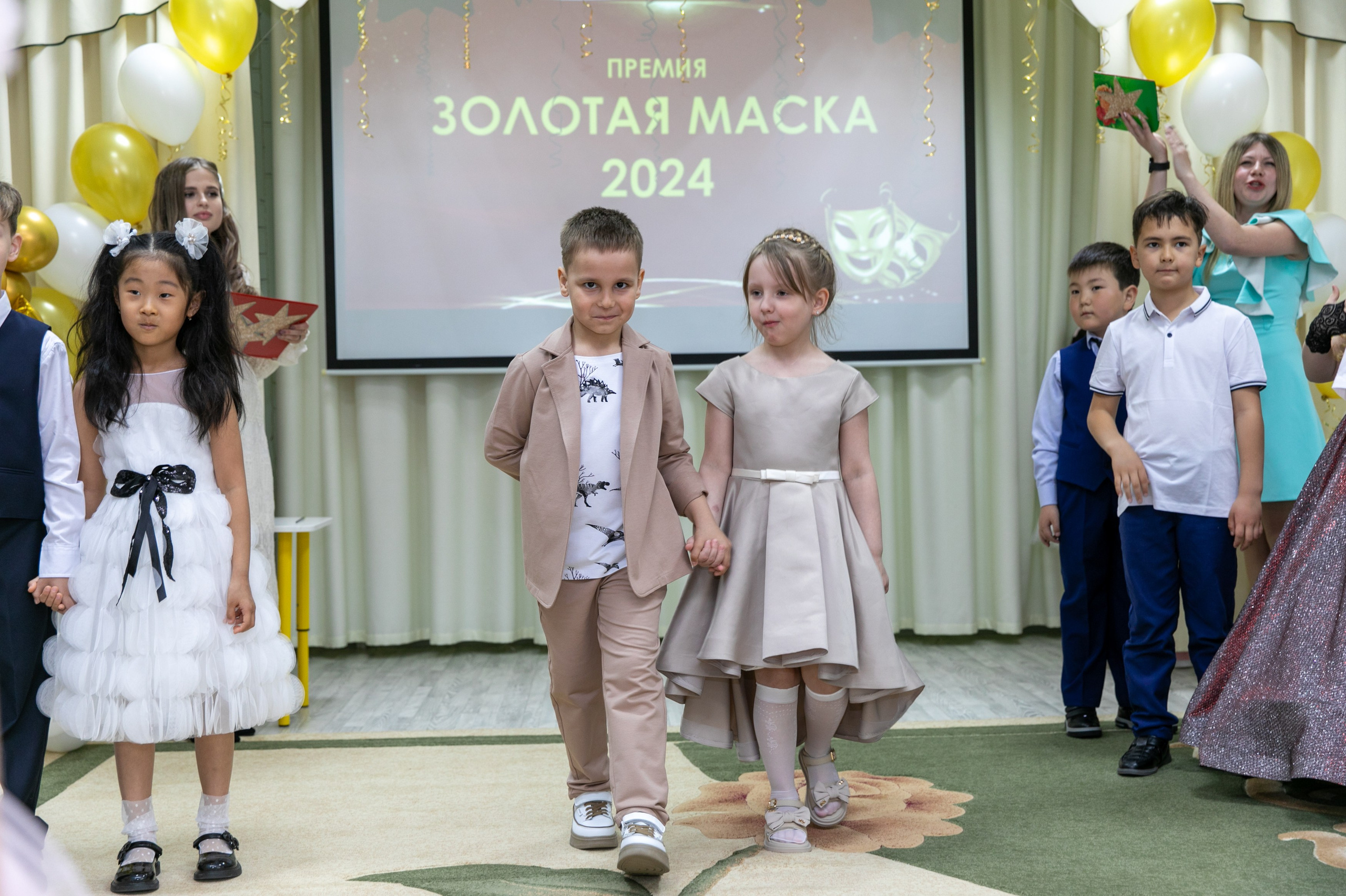 Выпускной Лебедушка 2024. Школьный и детский фотограф в Южно-Сахалинске Анастасия Лескова