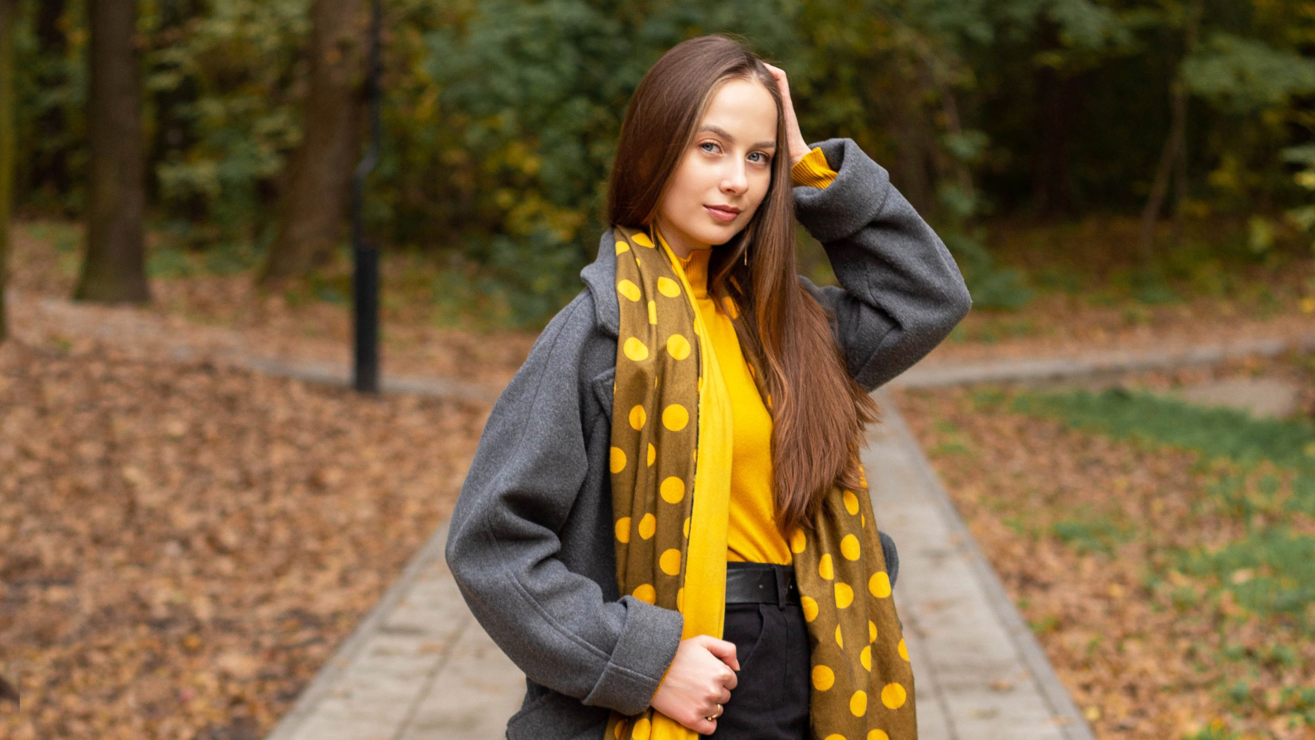 Екатерина осенью в роще. Нечехова Виктория