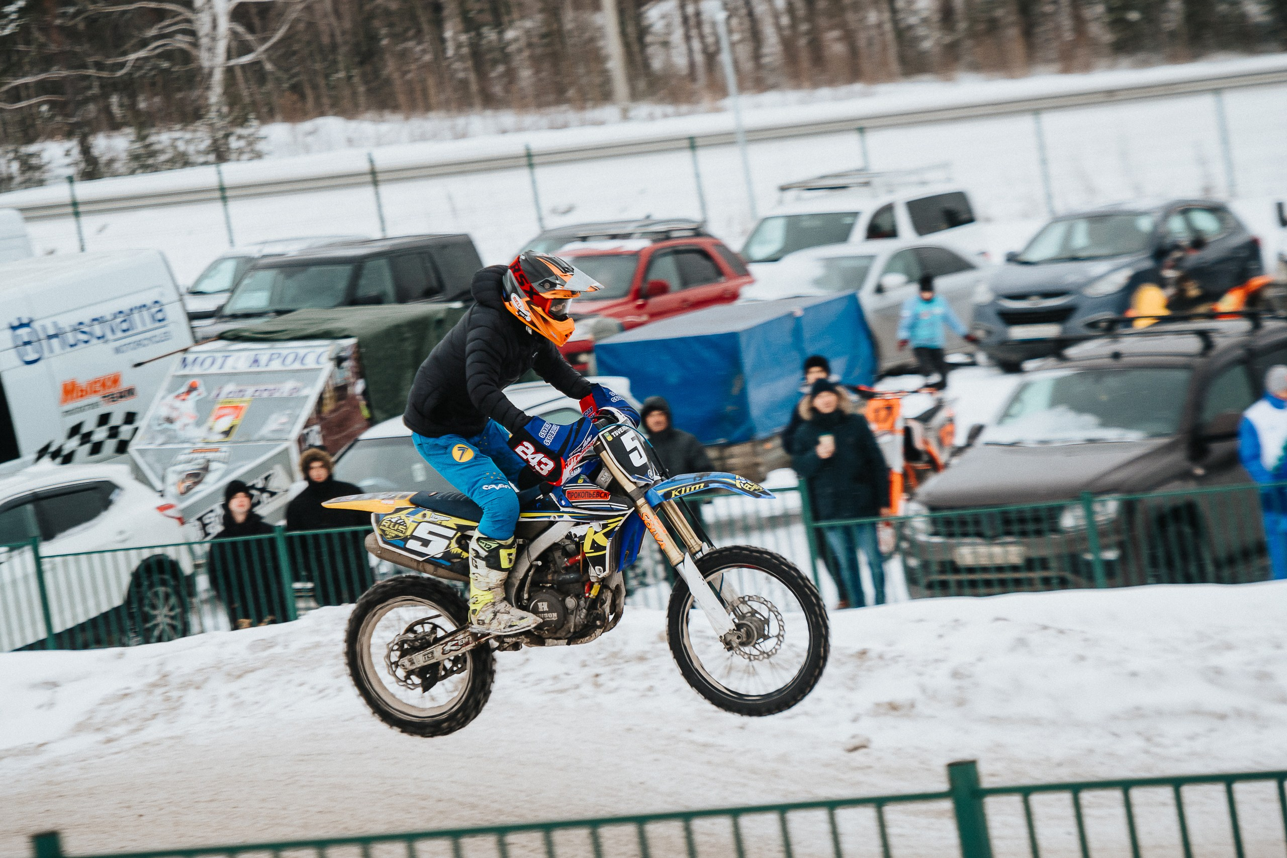 29.12.2024 — Праздничная тренировка на мотоциклетной трассе Люскус. Репортажный фотограф в Кемерово