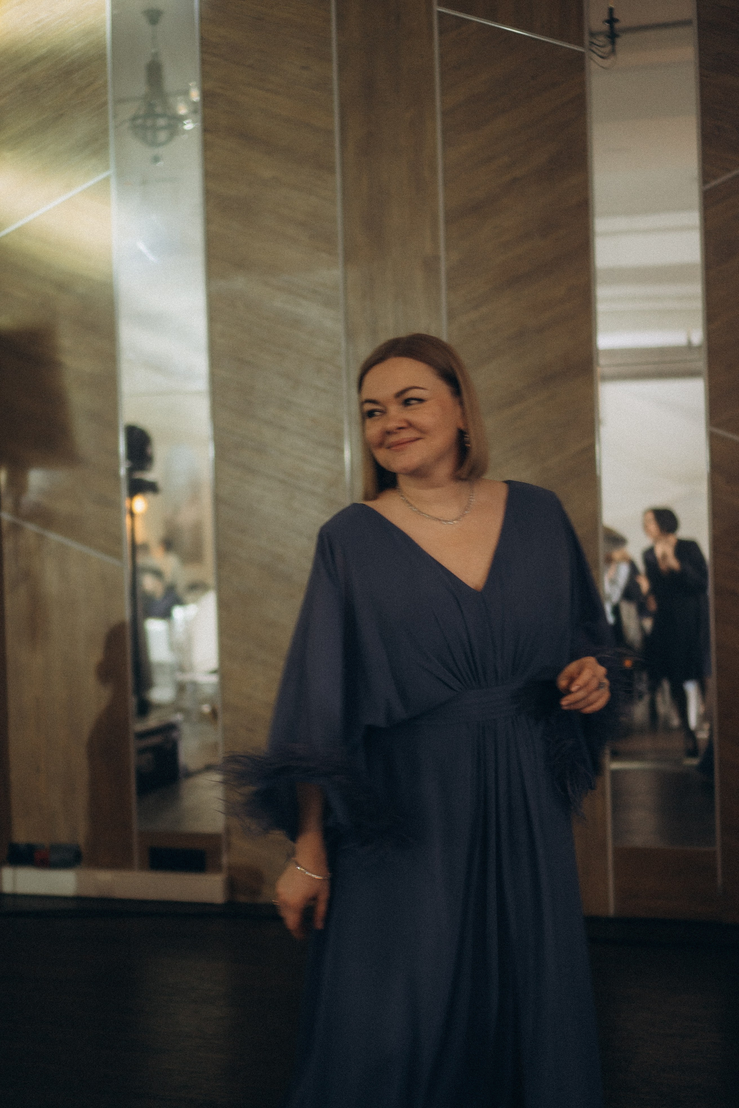 СВАДЕБНАЯ СЬЕМКА СБОРОВ В ОТЕЛЕ И ВЫЕЗД НА ЦЕРЕМОНИЮ (СНЯТО В СИБИРЕ В НИЖНЕВАРТОВСКЕ). Профессиональный фотограф, Санкт-Петербург — Виктория Богомолова