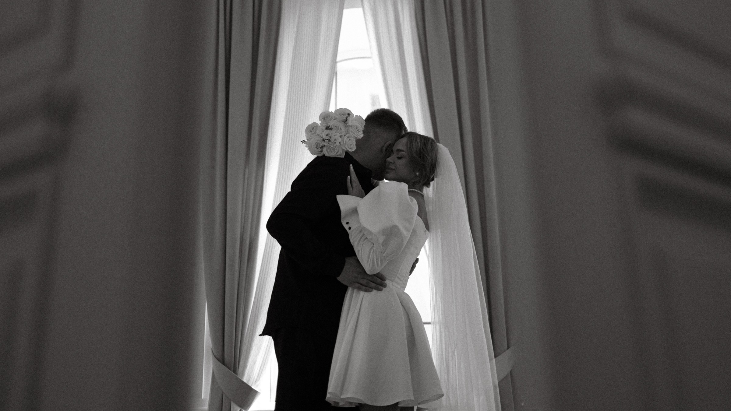 А в ЗАГС, что, паспорт надо брать?. Фотограф Daria Wilner