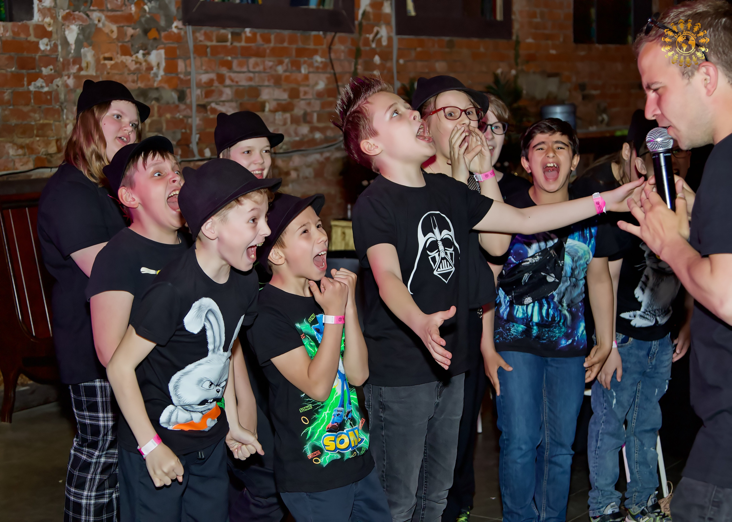 Выпускной 2023 (Школа 667, 4-й класс). Репортажная съемка в Москве и области. Анималистика