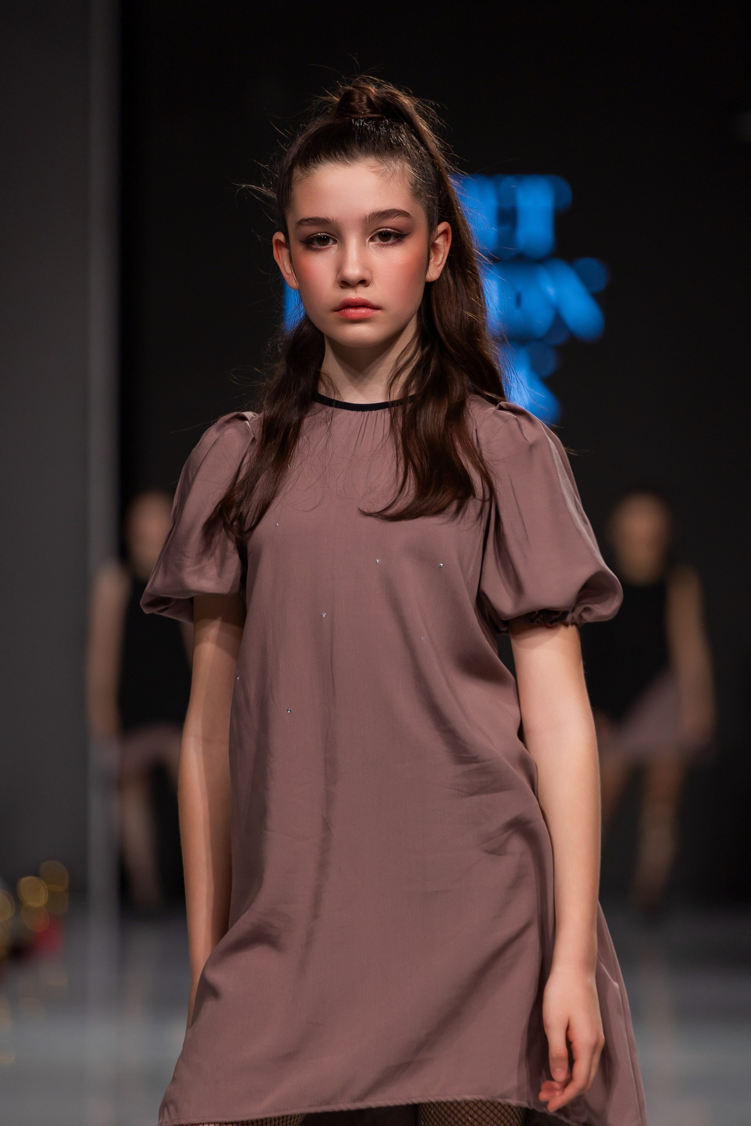 Estet Fashion Week. Photomantis