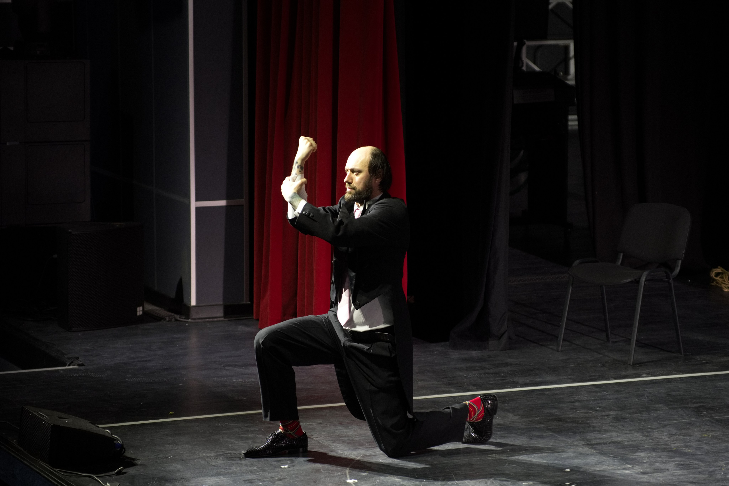 Театр И-Он, Мюнхгаузен. Семейный и детский фотограф Антон Зорин