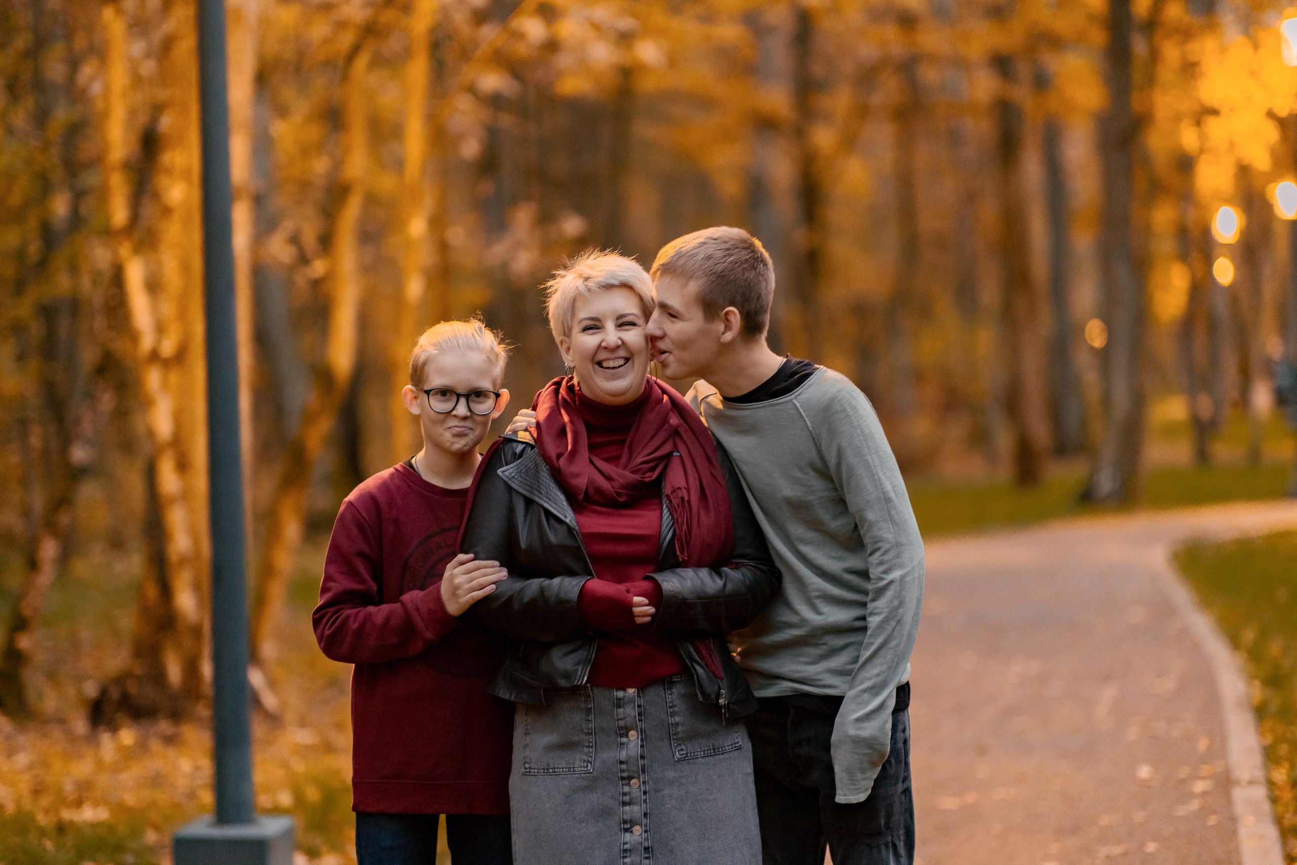 Классная фотосессия для мамы с сыновьями. Фото и видео Москва, Московский. Свадебный фотограф, видеограф, фотосессии, видеосъемка