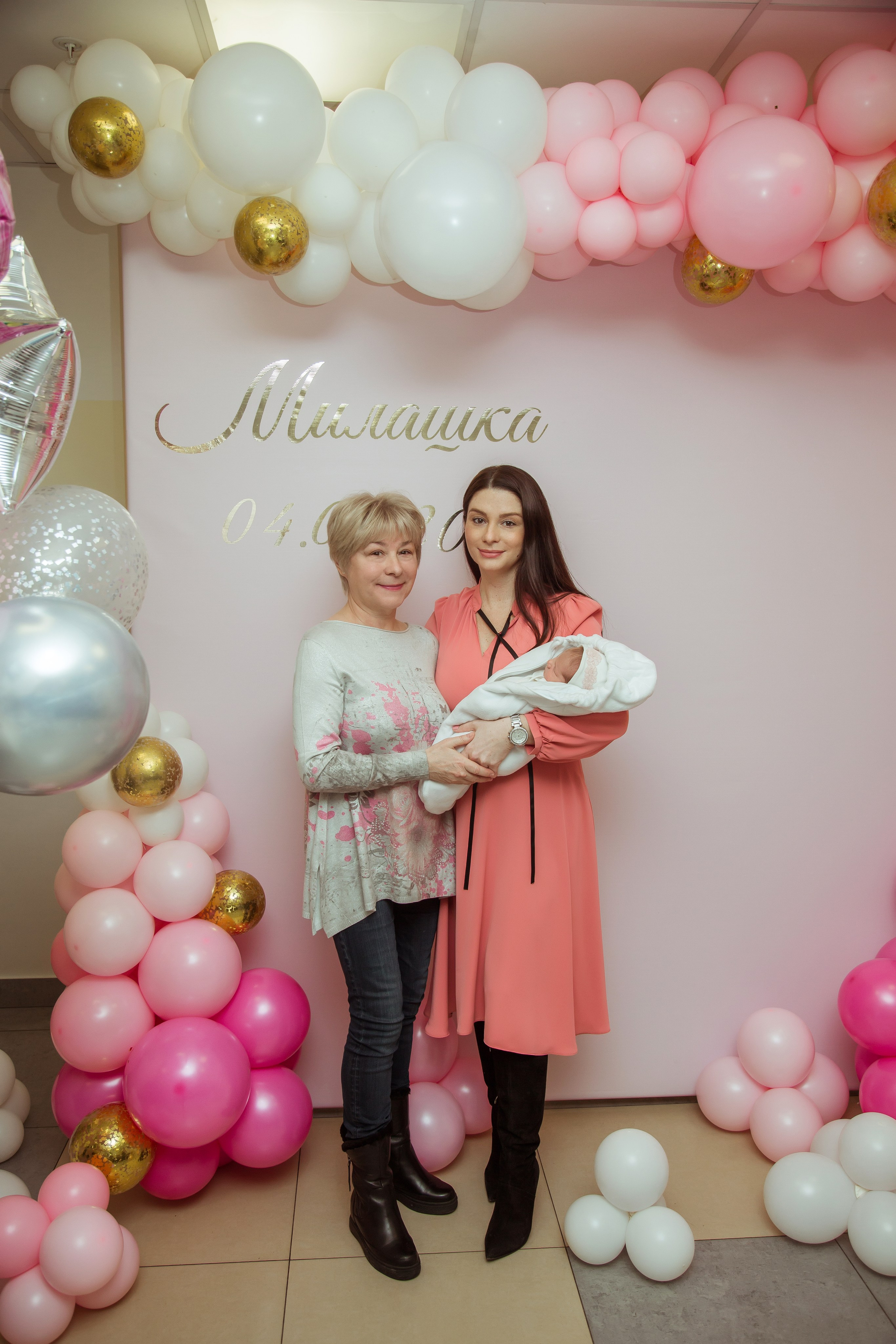 Выписка Милаши. Фотограф на Крещение, семейный фотограф в Москве