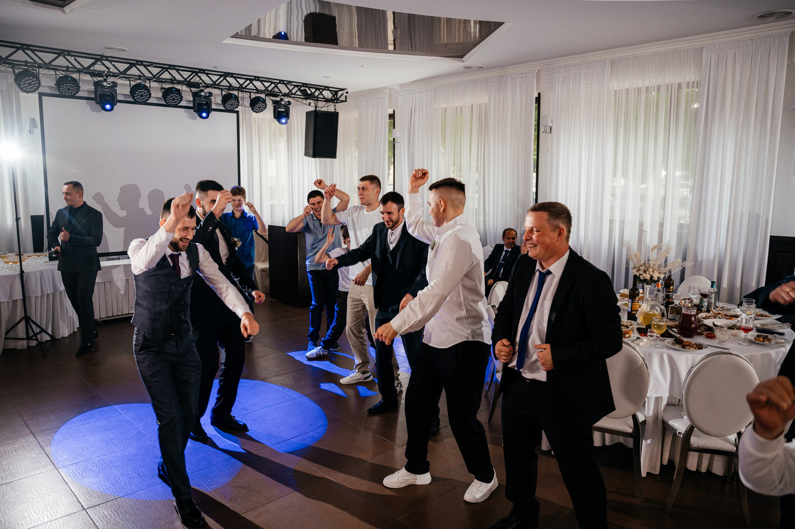 Катя & Артем. Свадебный фотограф в Донецке — Вита Донец