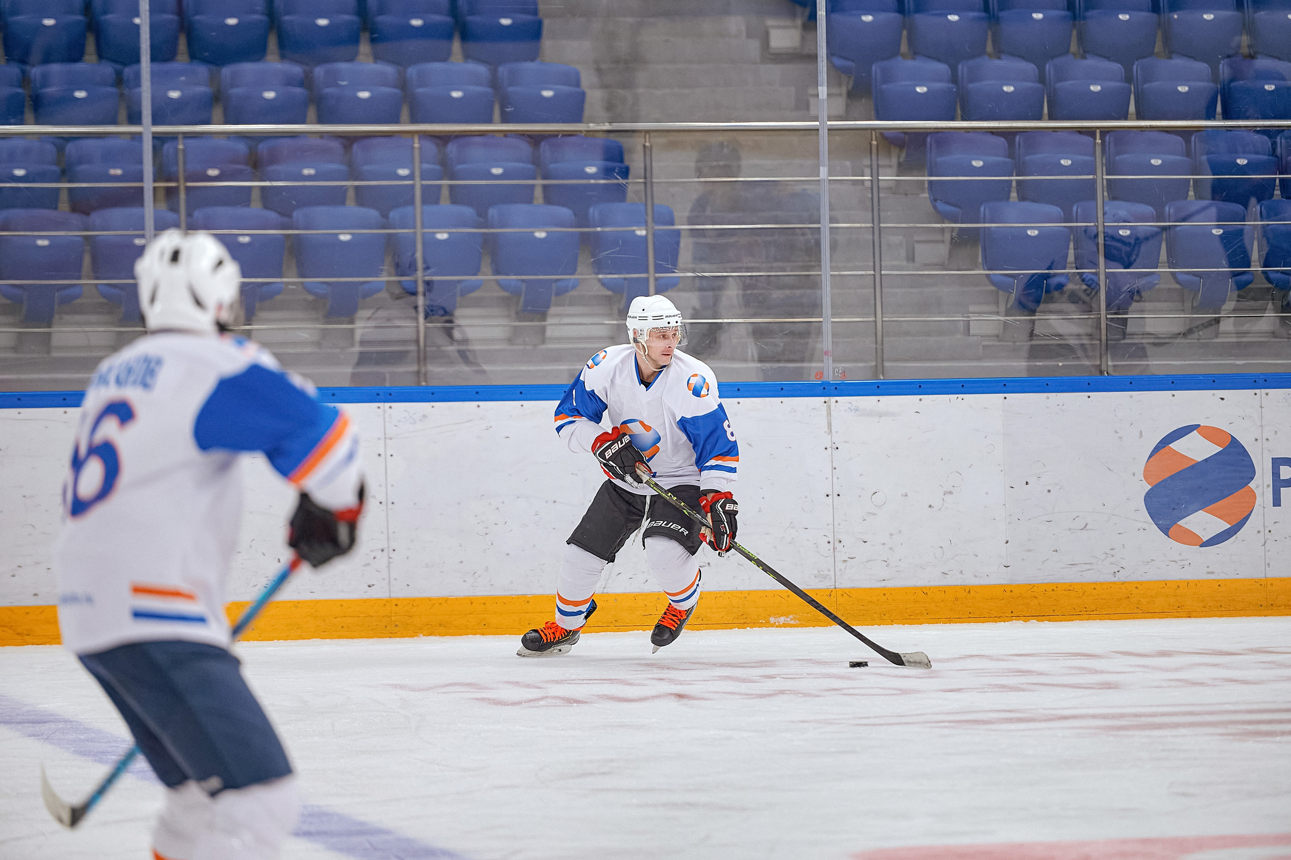 Портфолио репортажной фотосъёмки: Кристалл арена — Хоккей — РусГидро. Фотограф Яковлев Роман — Красноярск