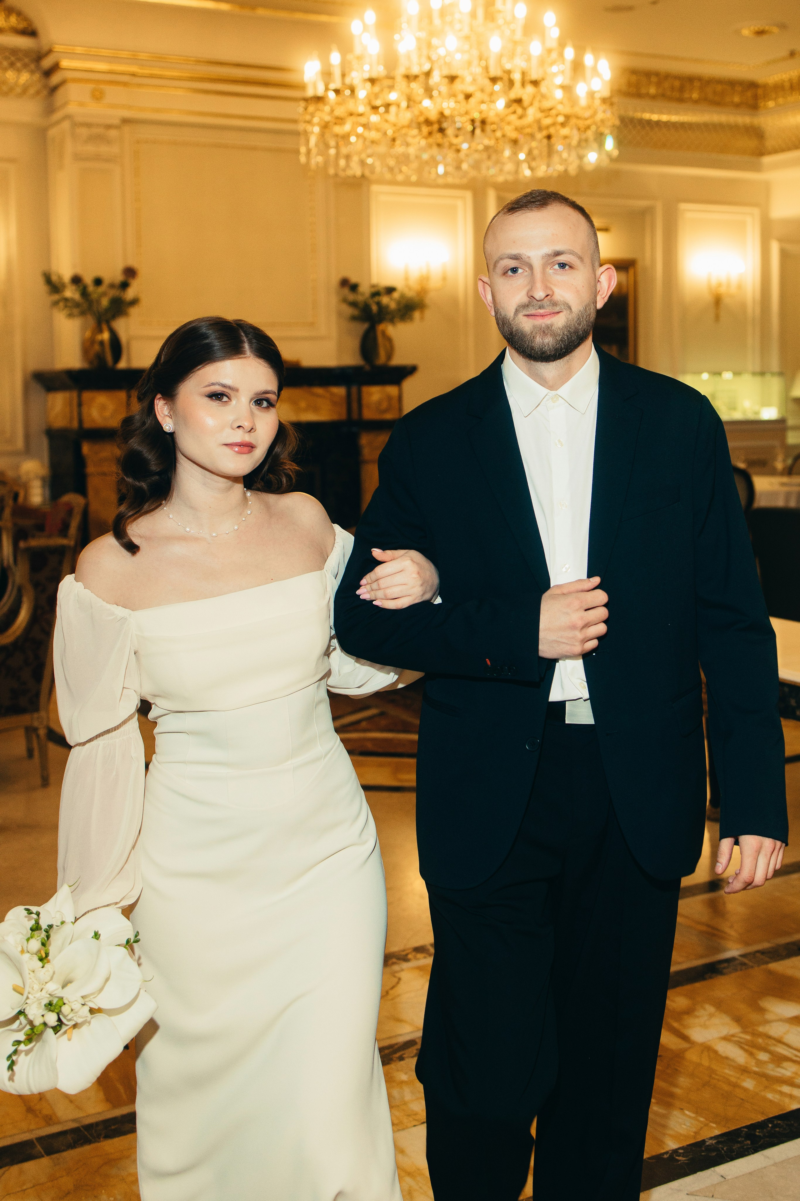 Владимир и Катя, встреча в отеле и роспись в особняке Спиридонова. Свадебный и портретный фотограф в Москве Кристина Золотова