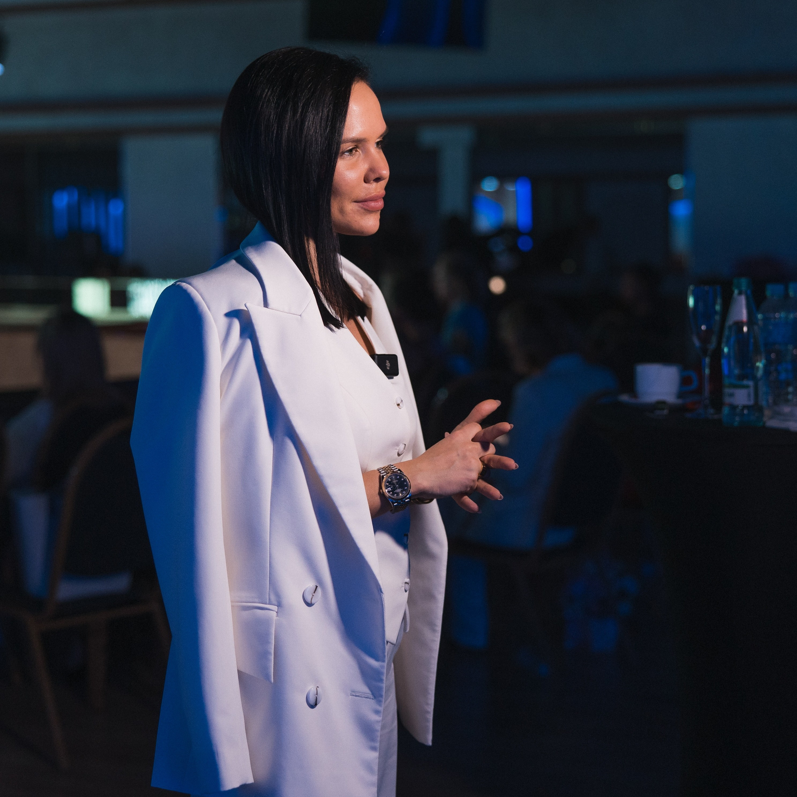 Портретный фотограф для контент съёмки в Новой Москве. Фотограф Москва. Портретный фотограф Александра Харитонова Москва Новая Москва Троицк