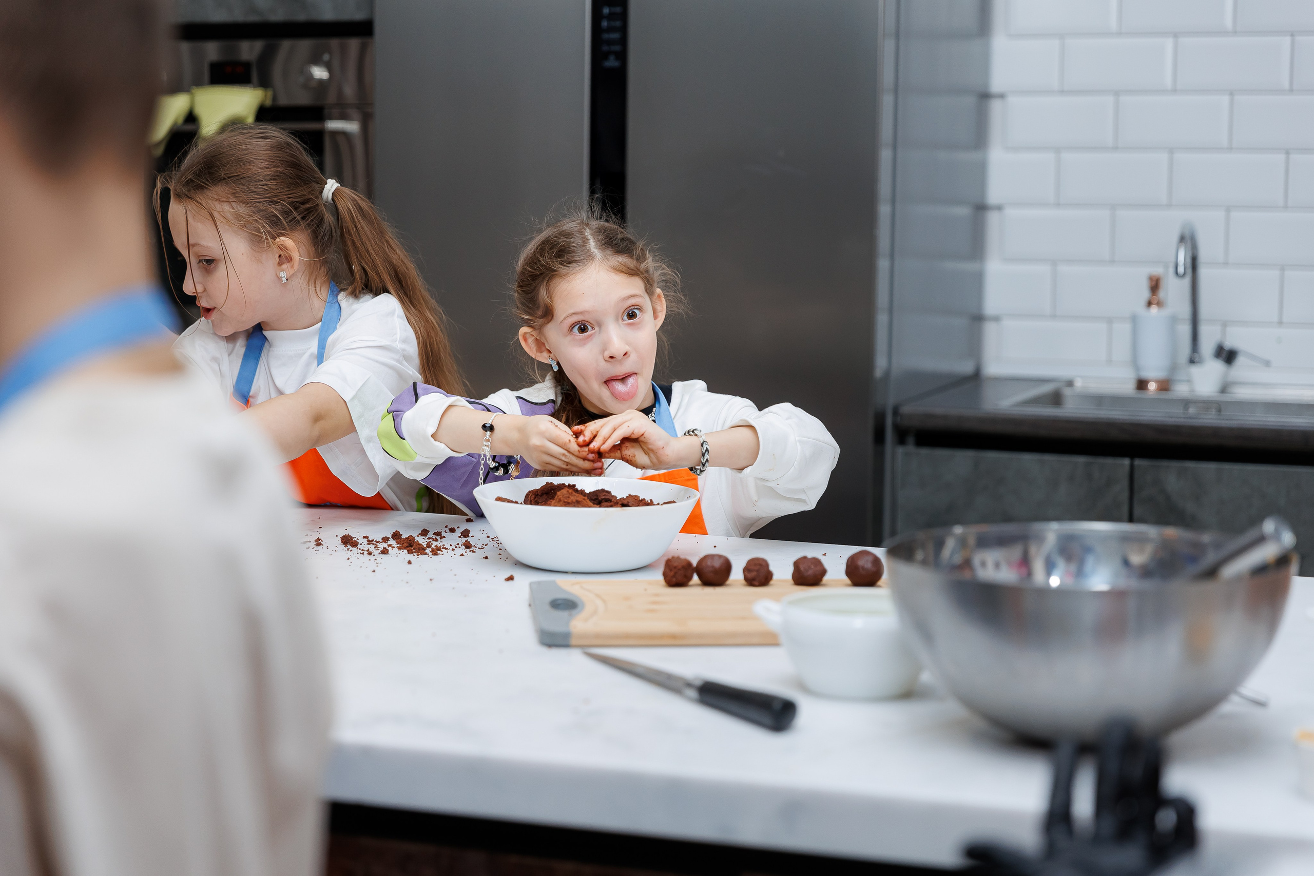 День рождения Насти «Венсдэй во Вкусотеррии». Семейный и детский фотограф Комина Елена, Власиха, Одинцово