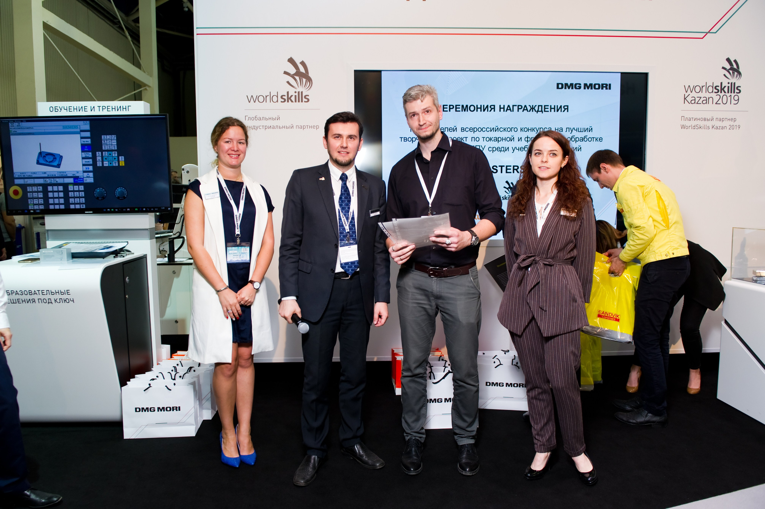 Работа Sandvik на выставке «Металлообработка». Репортажный фотограф и видеограф Слава Думчев. Тимбилдинги, отчетники, корпоративы