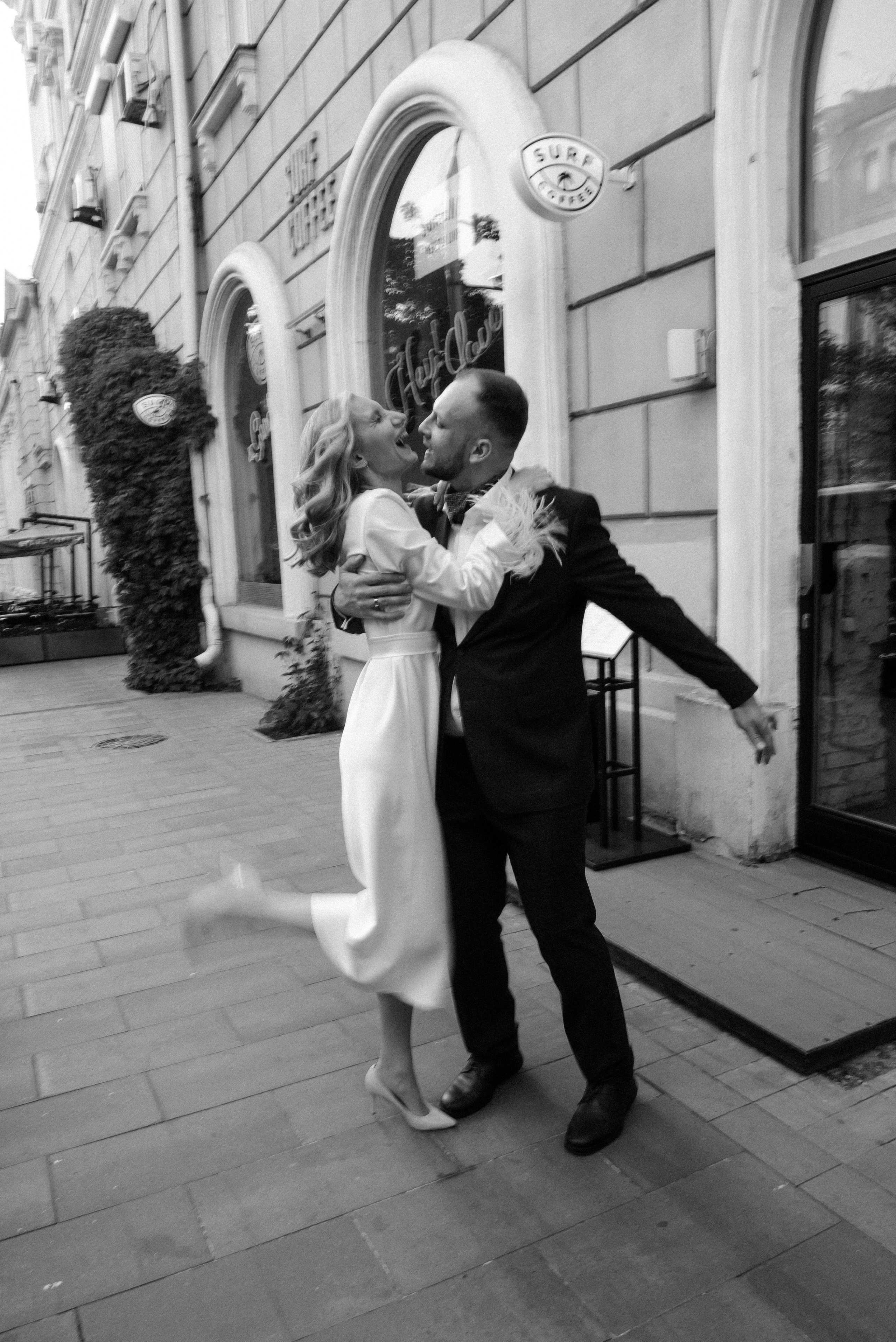 Прогулка по Большой Садовой. Свадебный фотограф Ростов-на-Дону от 4 400 руб. |Кристина Гайсенюк